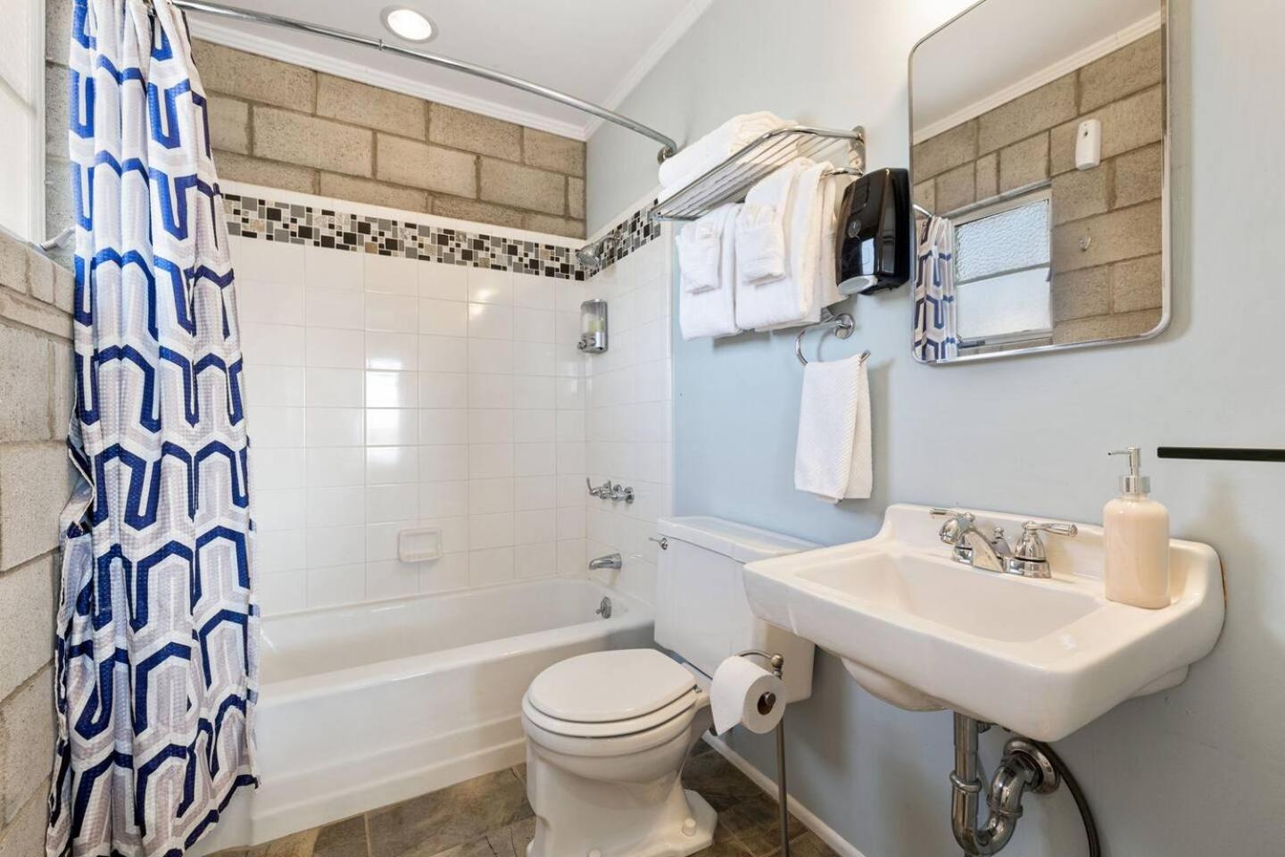 Photo 35