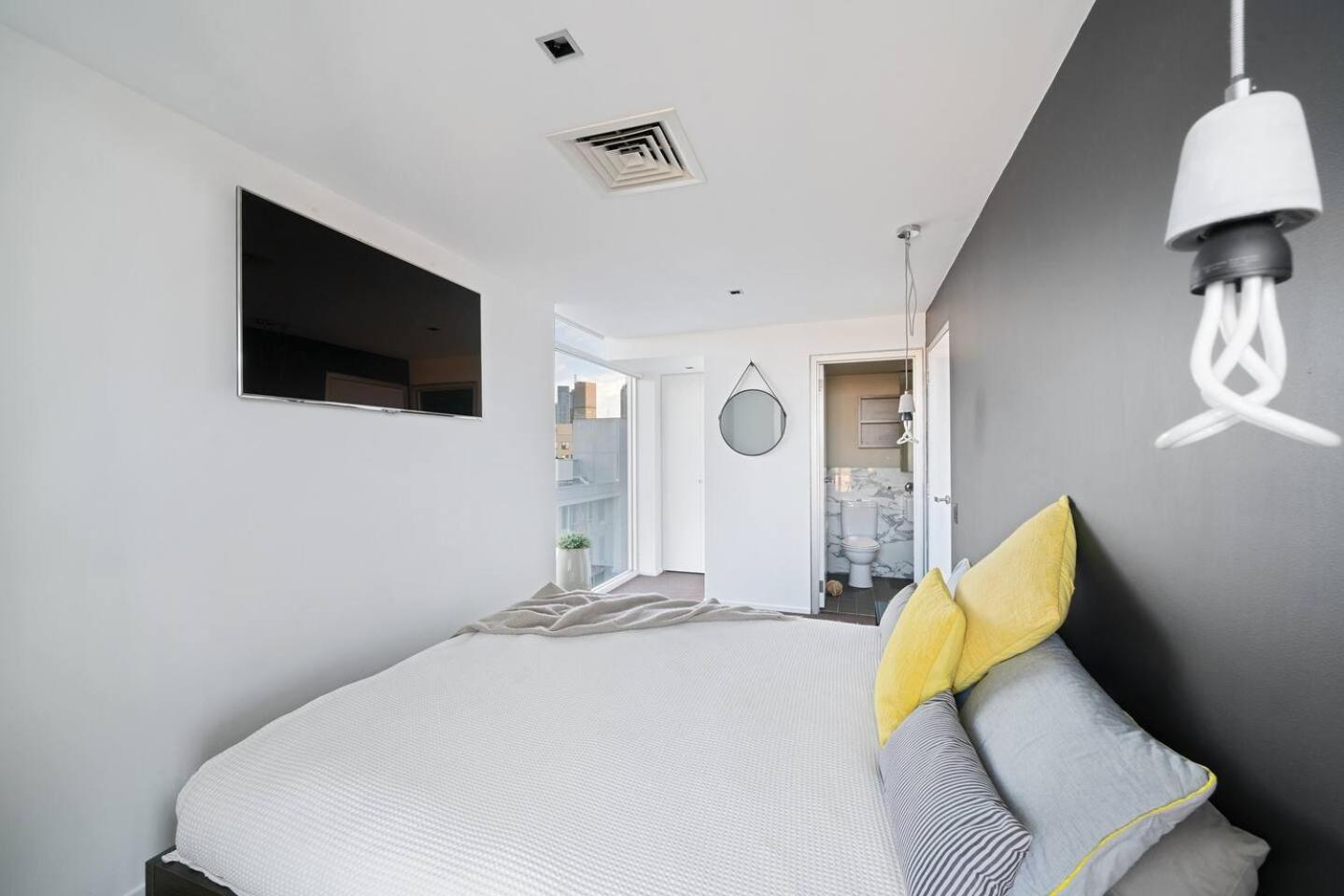 Stellar Lux Living, Pool and Gym
