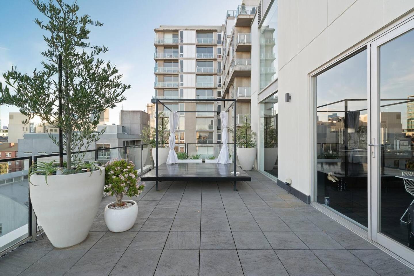 Stellar Lux Living, Pool and Gym