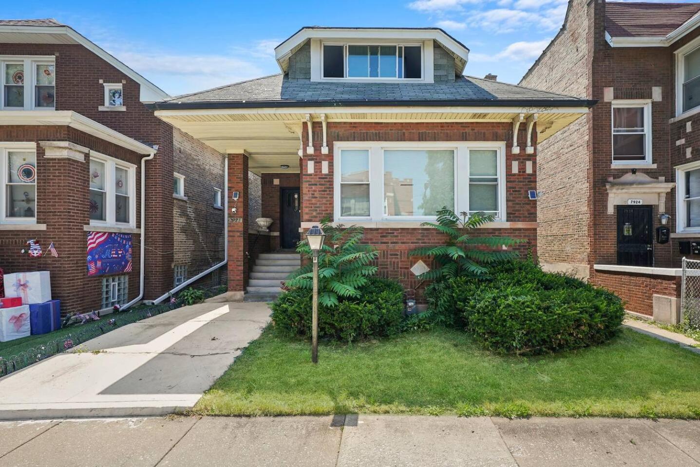 Gorgeous 5 BR Gem with Games view 3