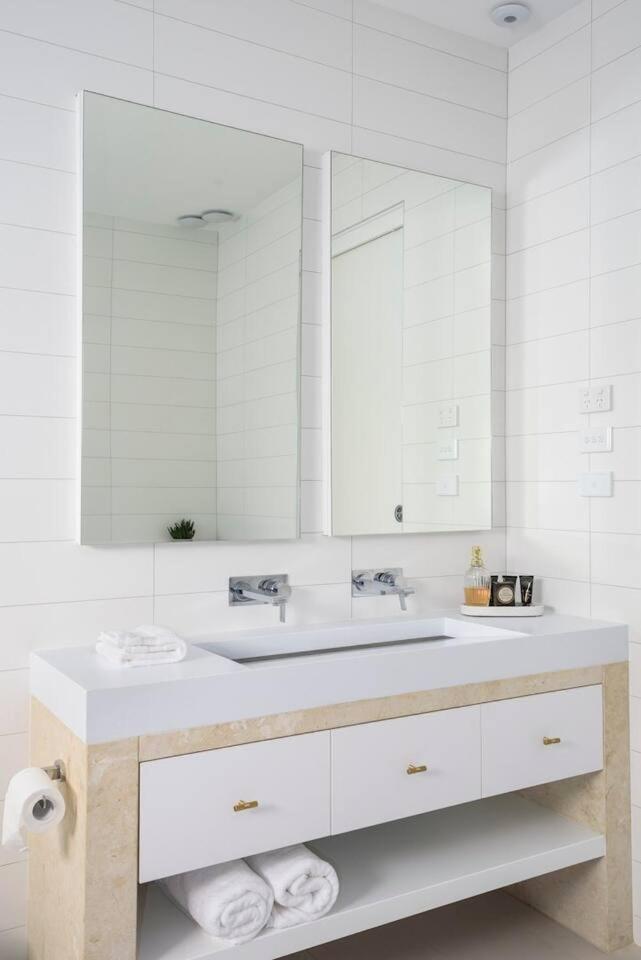 Vue Two - Nelson Bay Waterfront Luxury