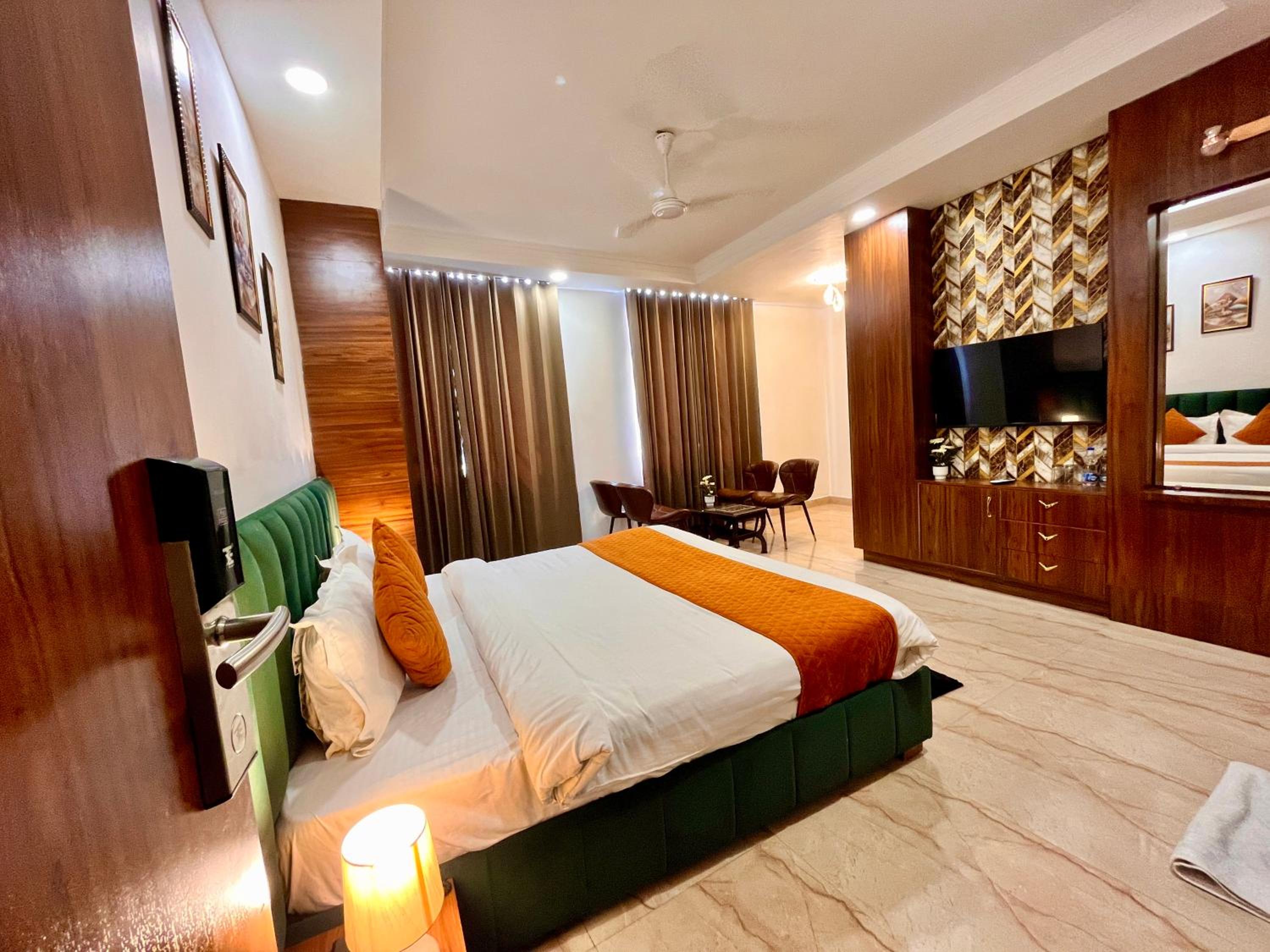Bedroom