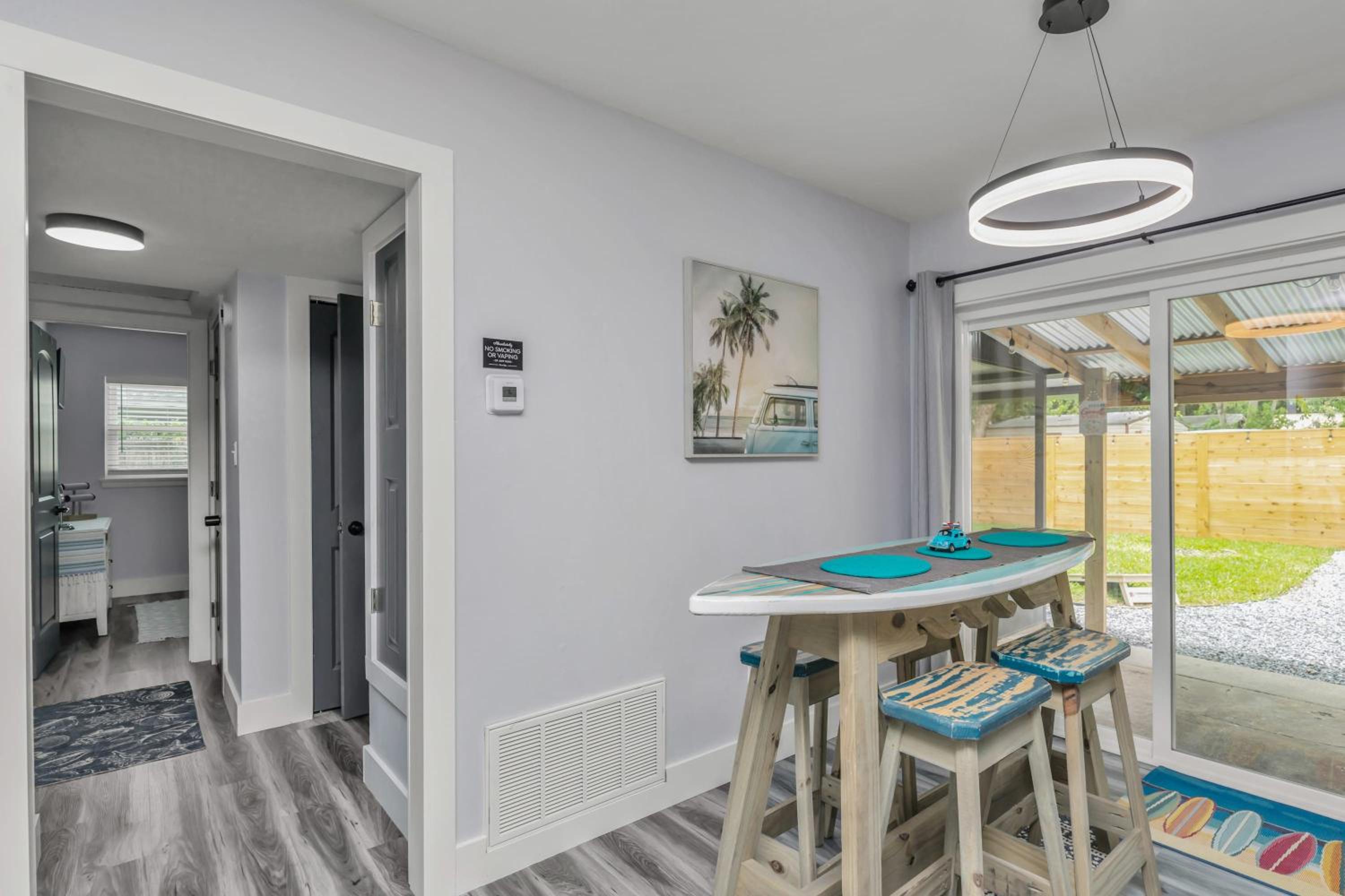 Memorial House - Ping Pong, Grill, Arcade, Beach! view 5
