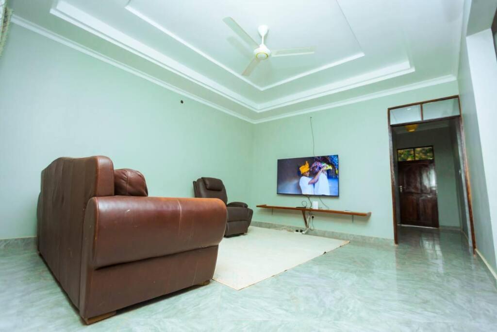 Elly's Kigoma Home view 4