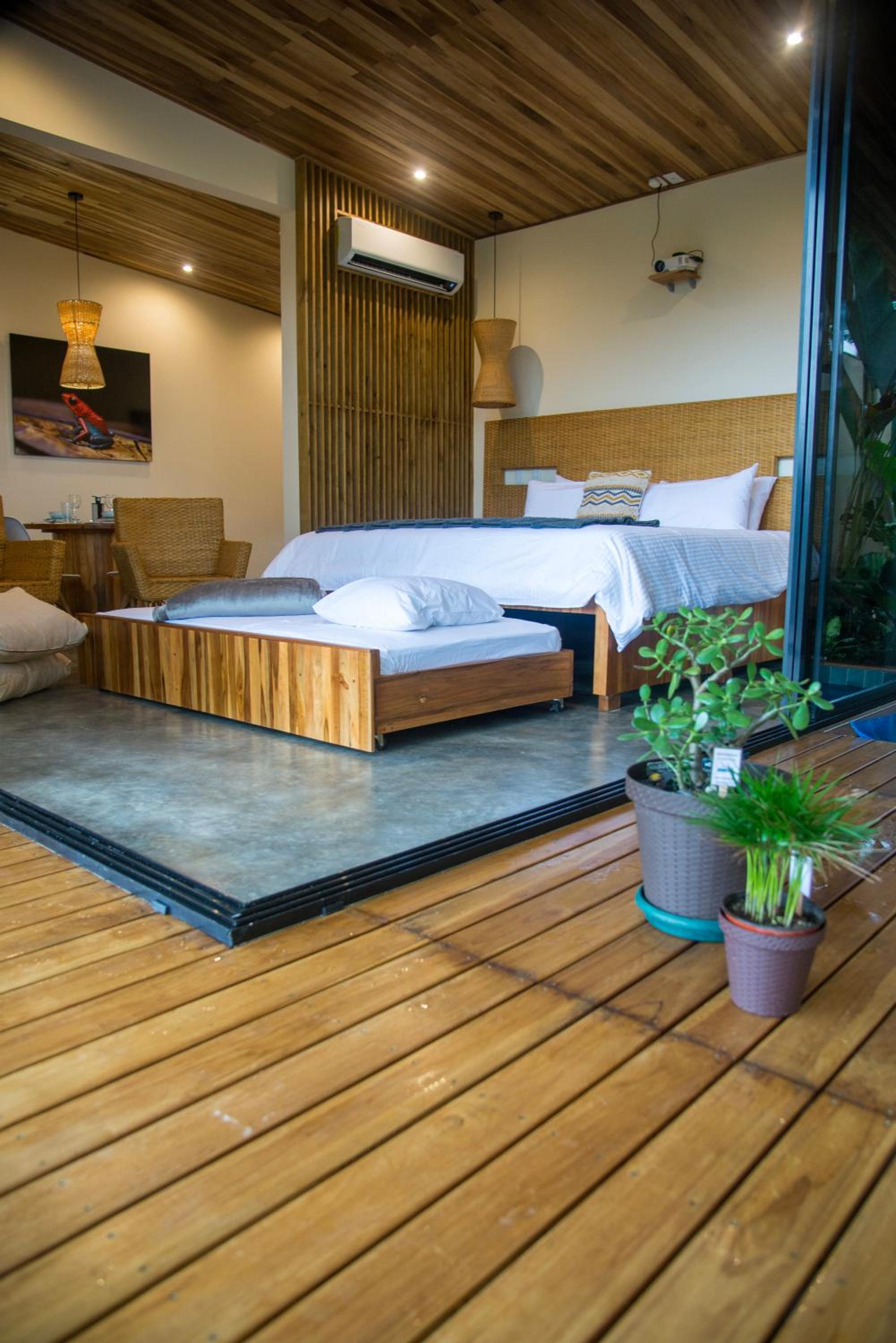 Scenic Volcano Villas with Hot Tub