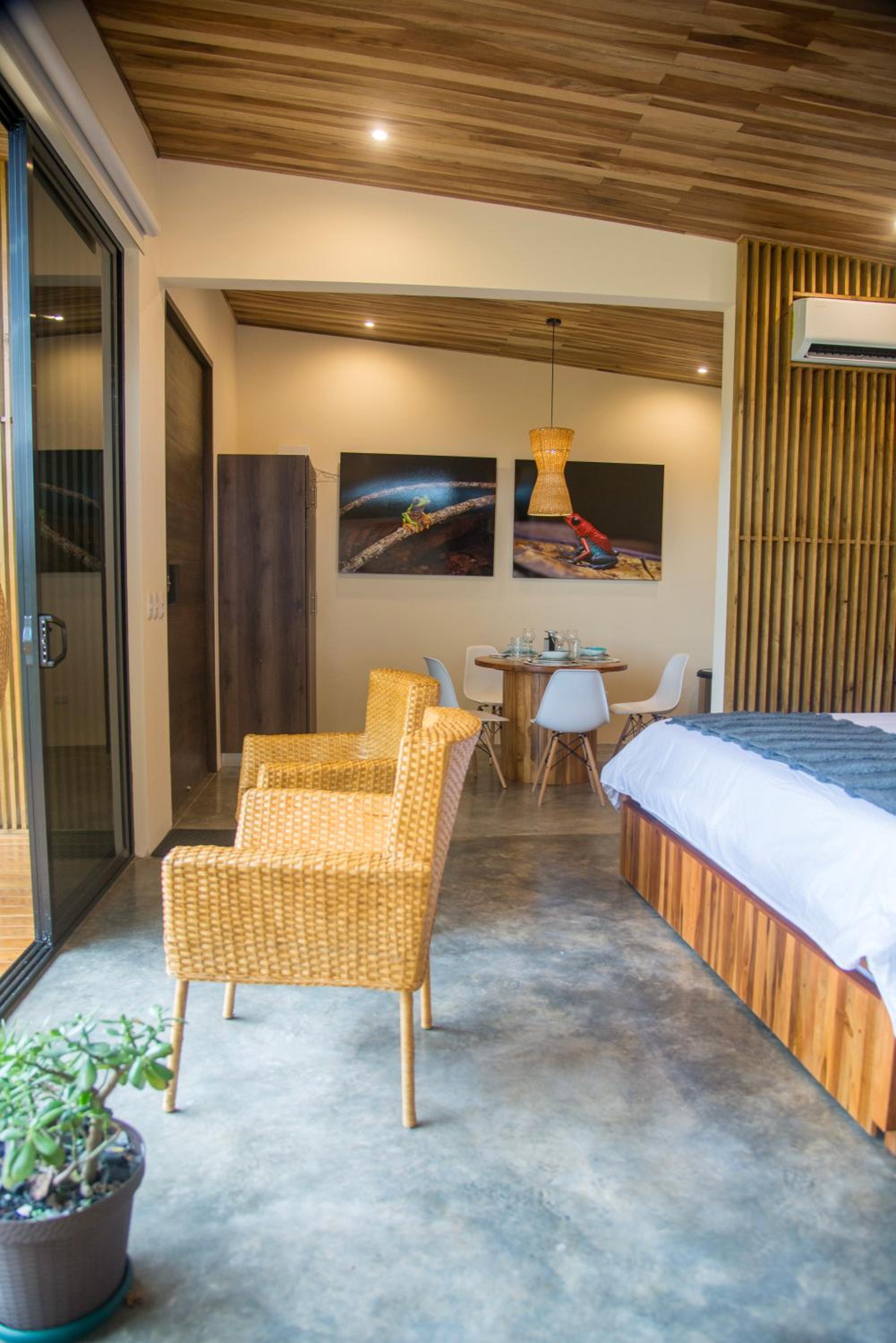 Scenic Volcano Villas with Hot Tub