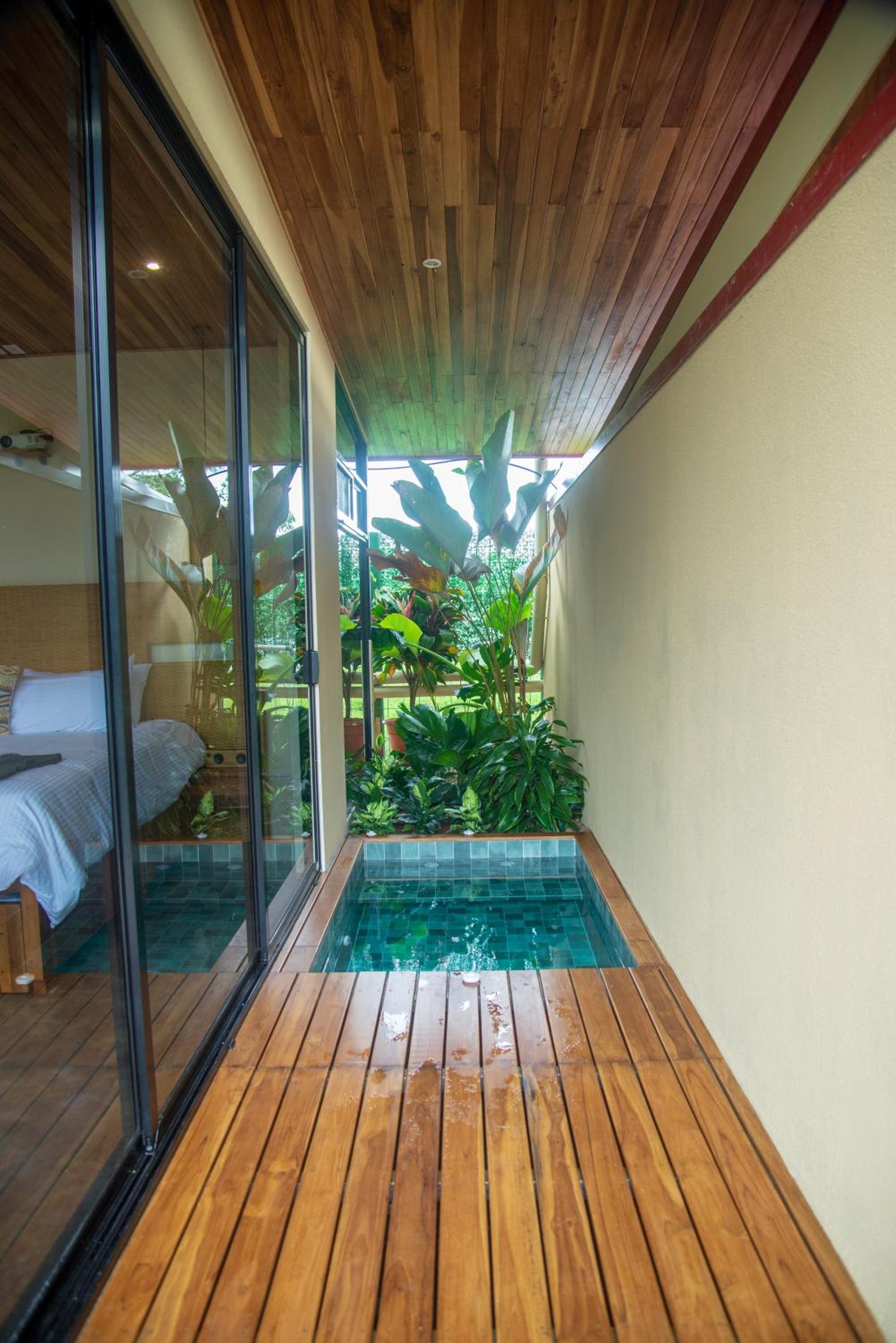 Scenic Volcano Villas with Hot Tub