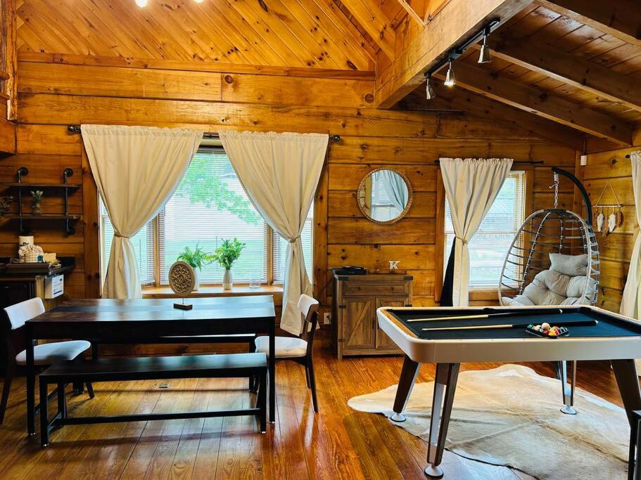 Back to Creek, Pool Table, Firepit & Grill view 4