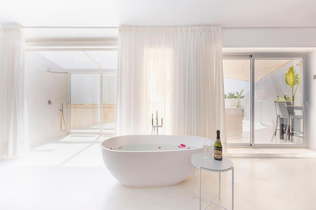 Luxury Penthouse Prime Location