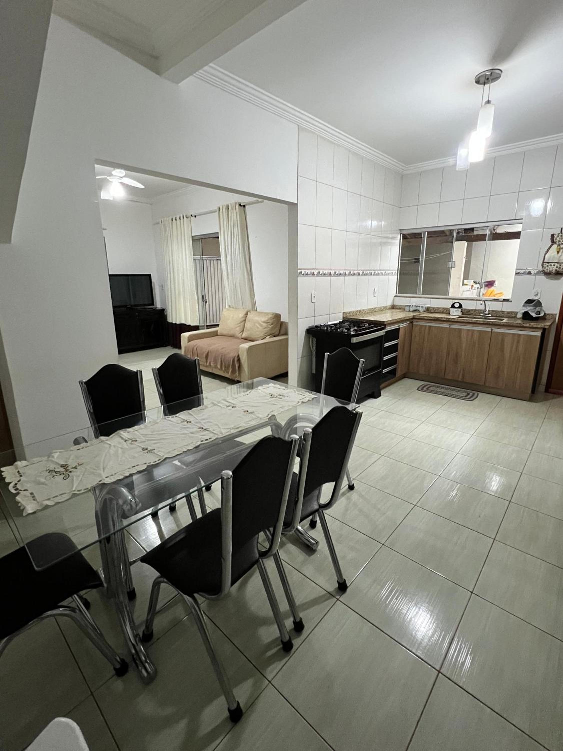 Duplex familiar com piscina de aquecimento solar