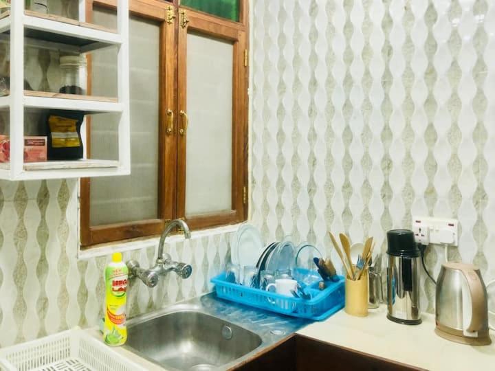 naheer apartment