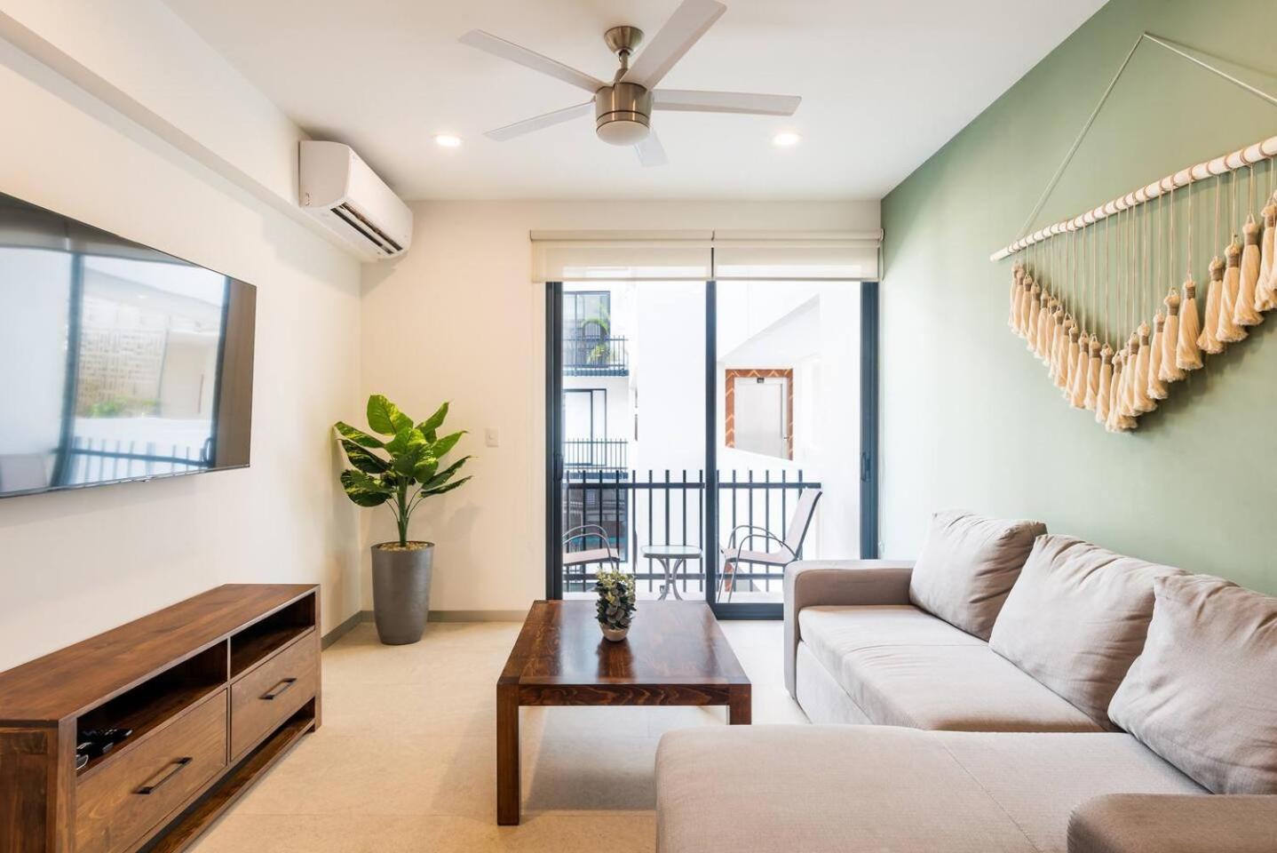 Beautiful brand new 1bd apt in the heart of Playa view 3