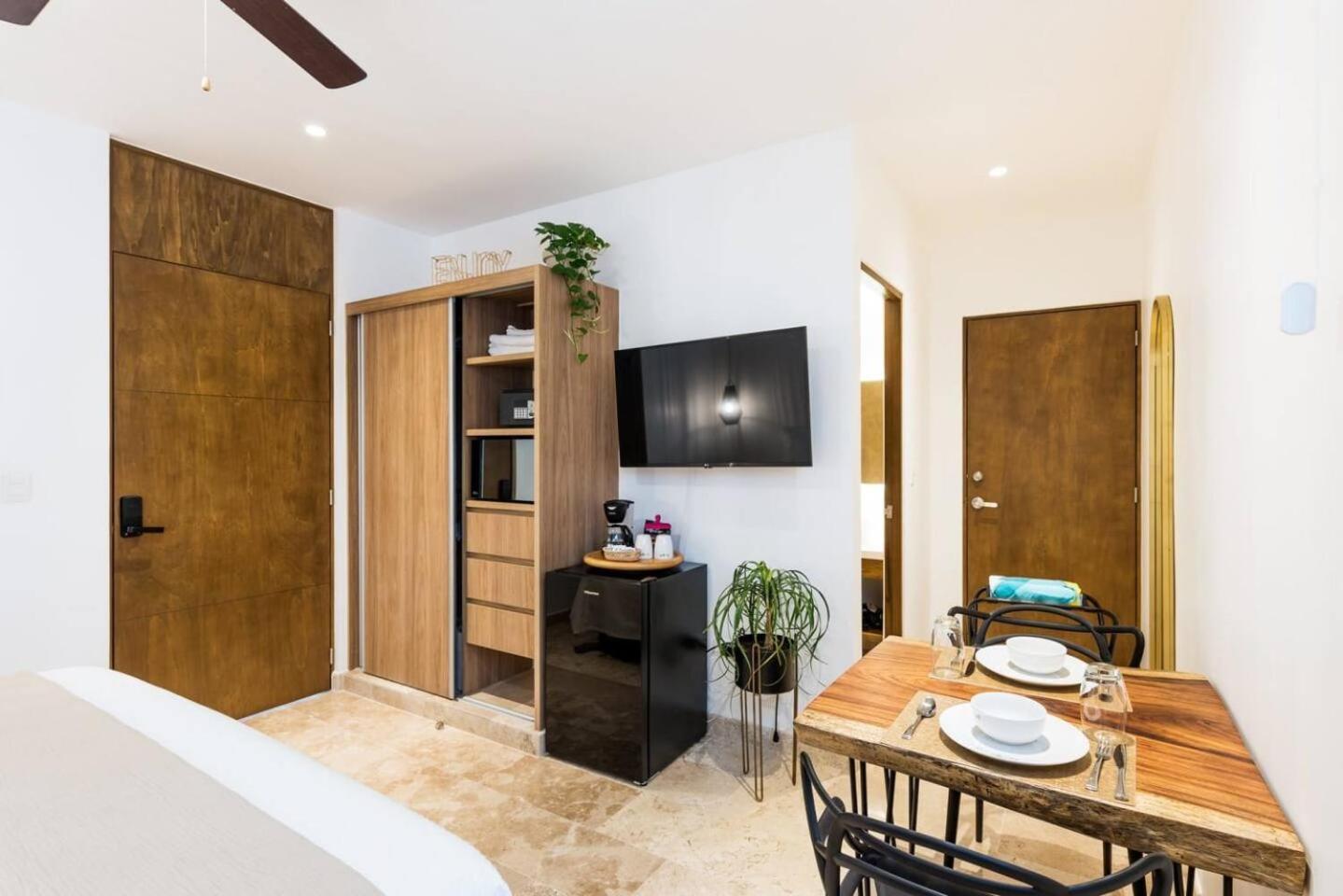 2BR Apartment in top floor, High Speed Wifi IPANA view 5