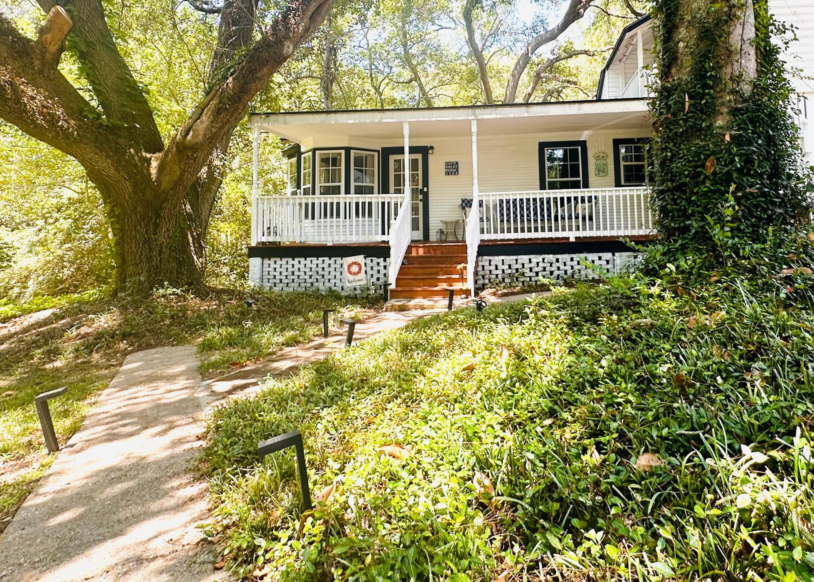 Laurel Vacations - Cici's Guest House - Property Image 14