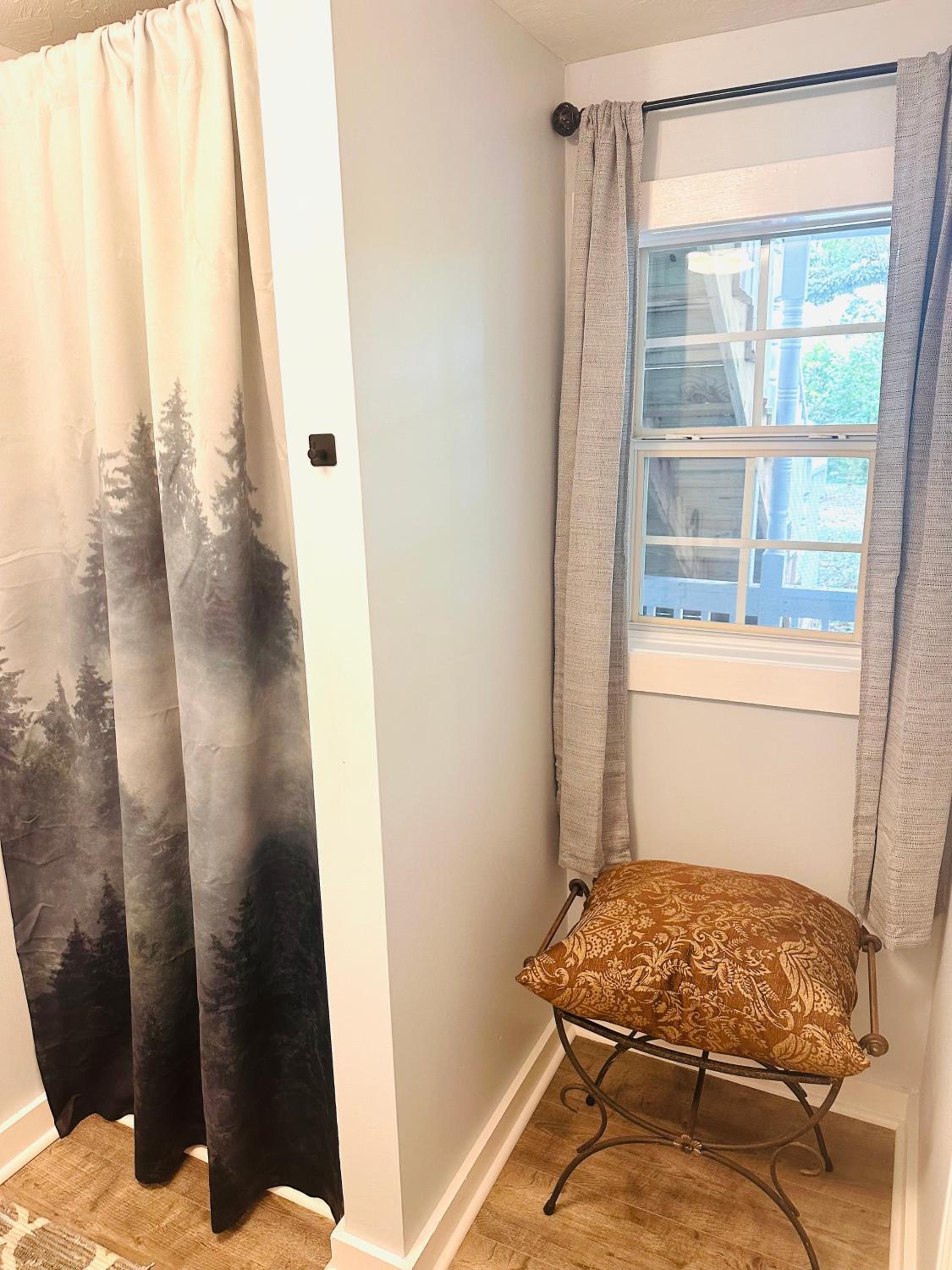 Laurel Vacations - Cici's Guest House - Property Image 20