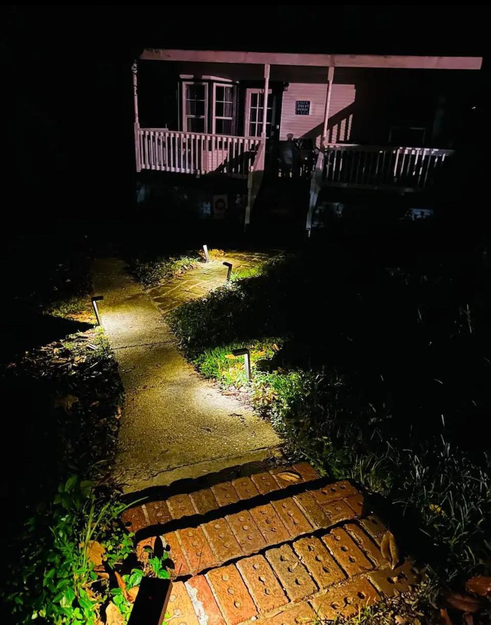 Laurel Vacations - Cici's Guest House - Property Image 3