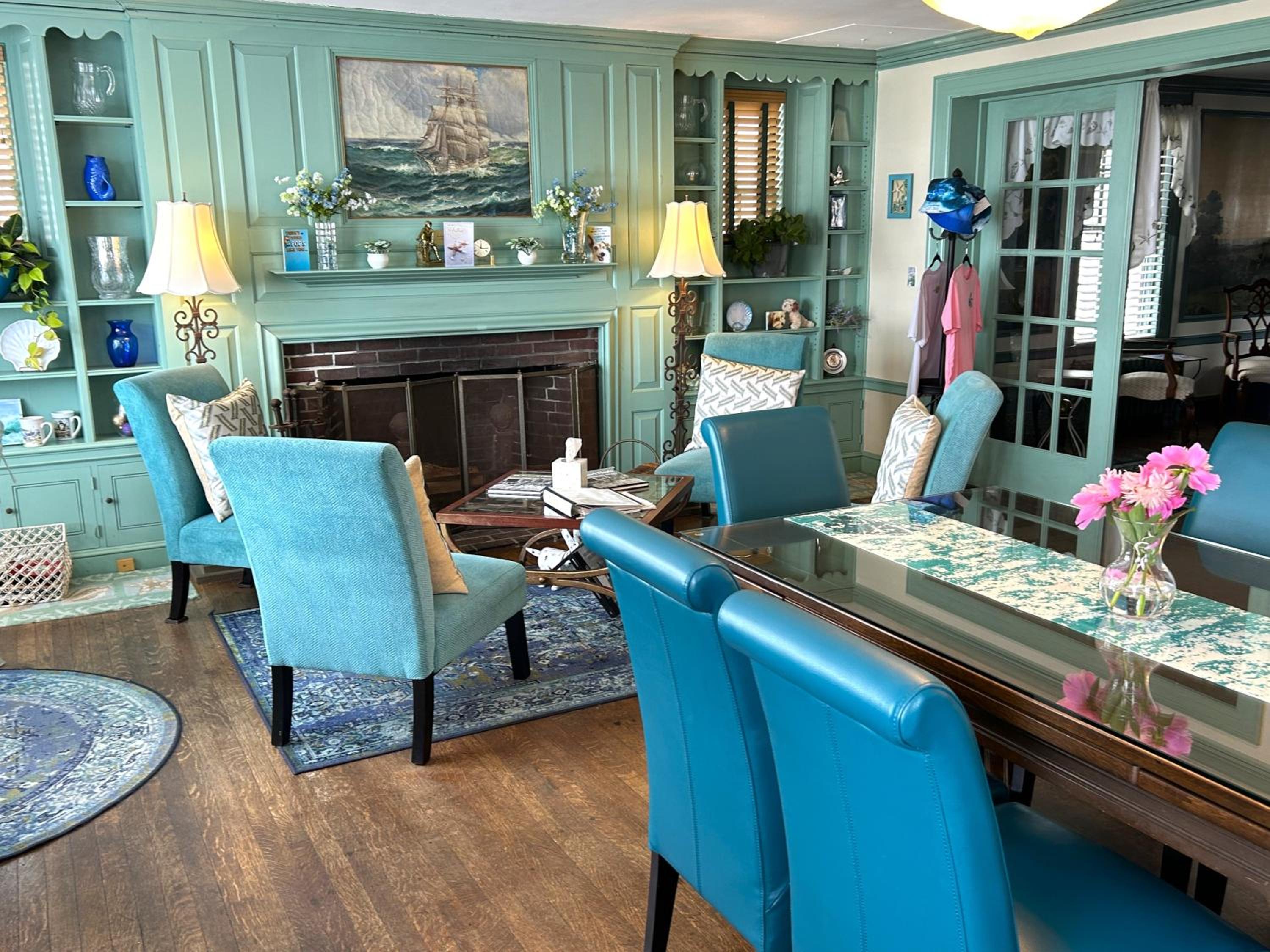 Harborview Inn