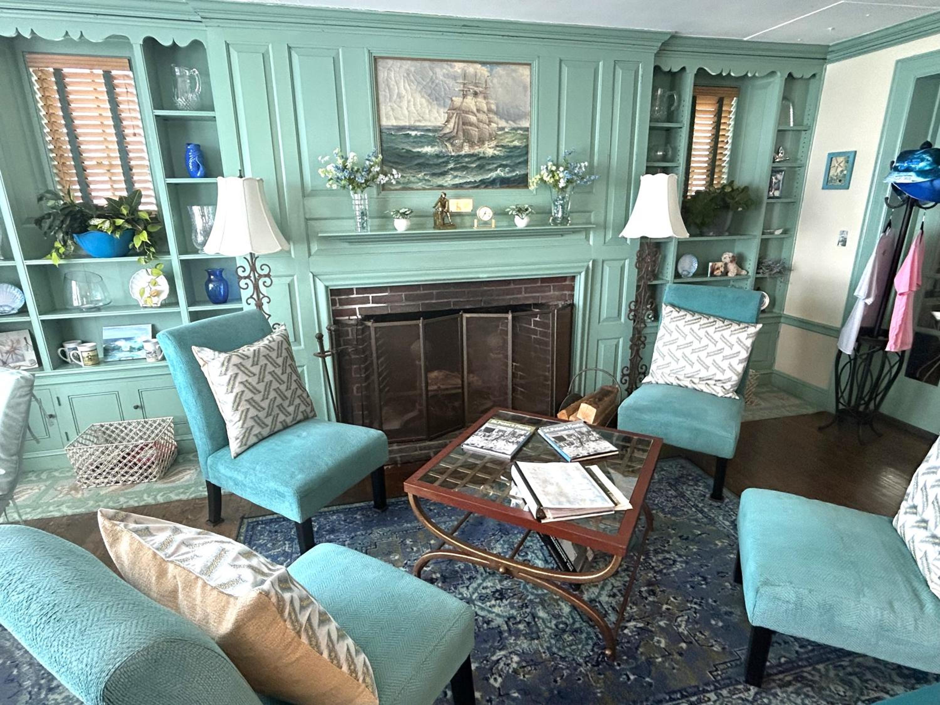 Harborview Inn