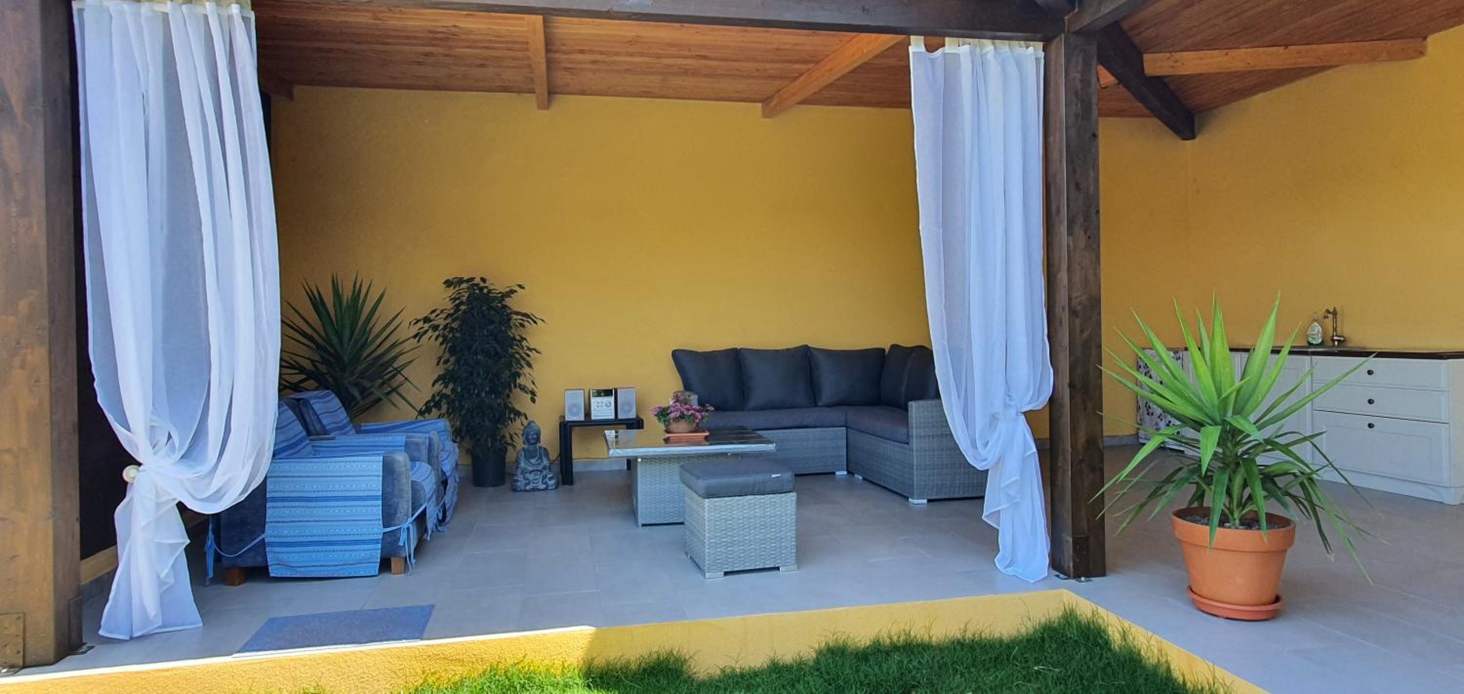 Artemisia bed and breakfast view 4