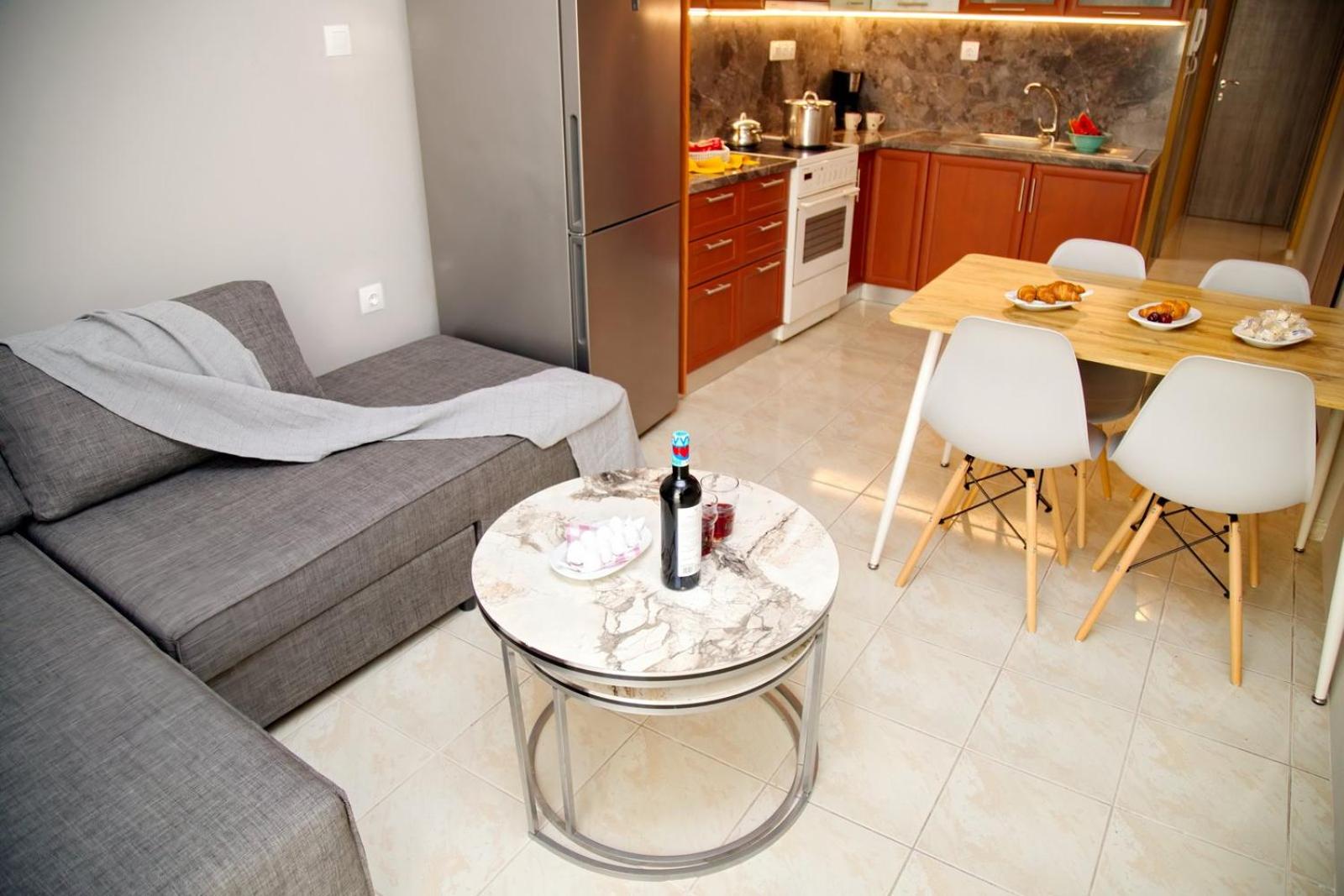 Aroura Home 2BR Neos Kosmos