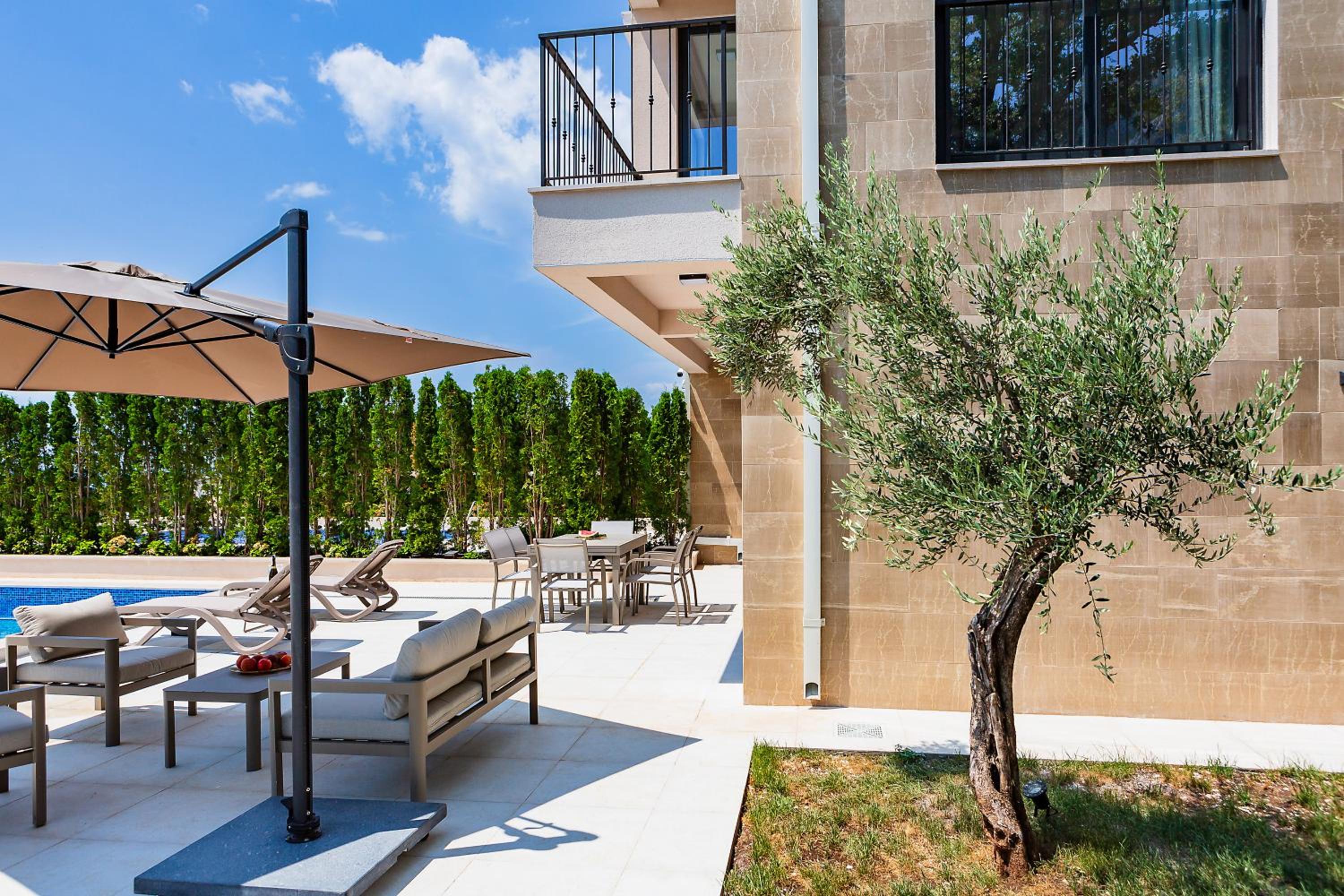 Poljana Olive Homes Pool Residences view 3