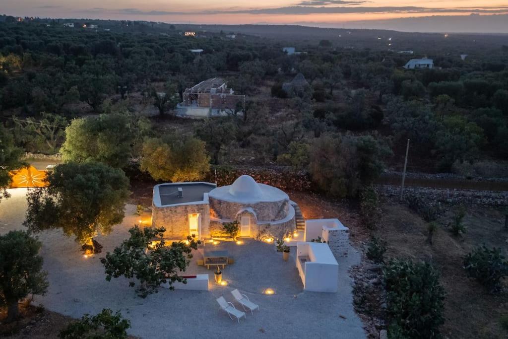 Stunning luxury villa with trullo and sea view photo 1