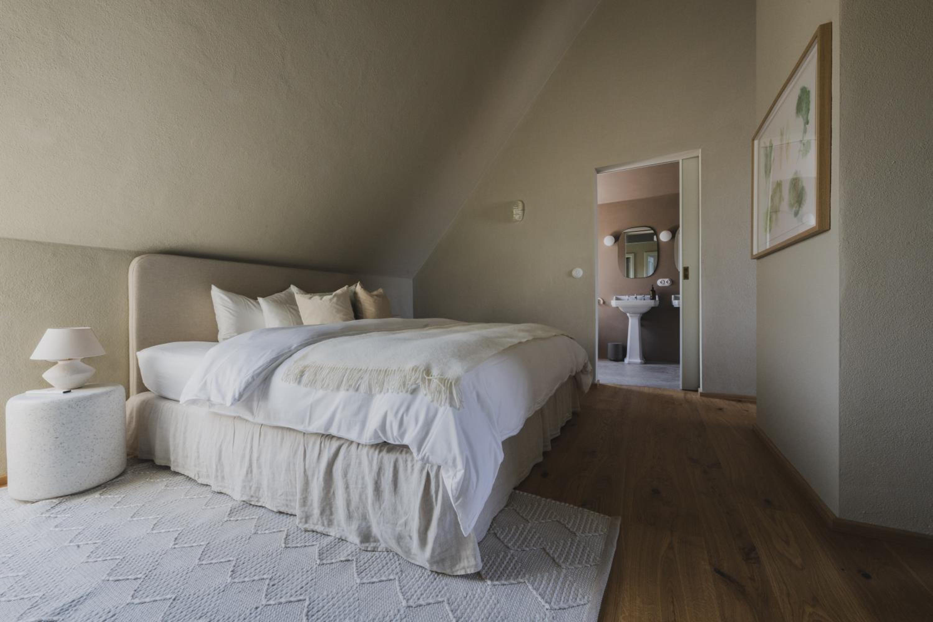 theoldschool guesthouse