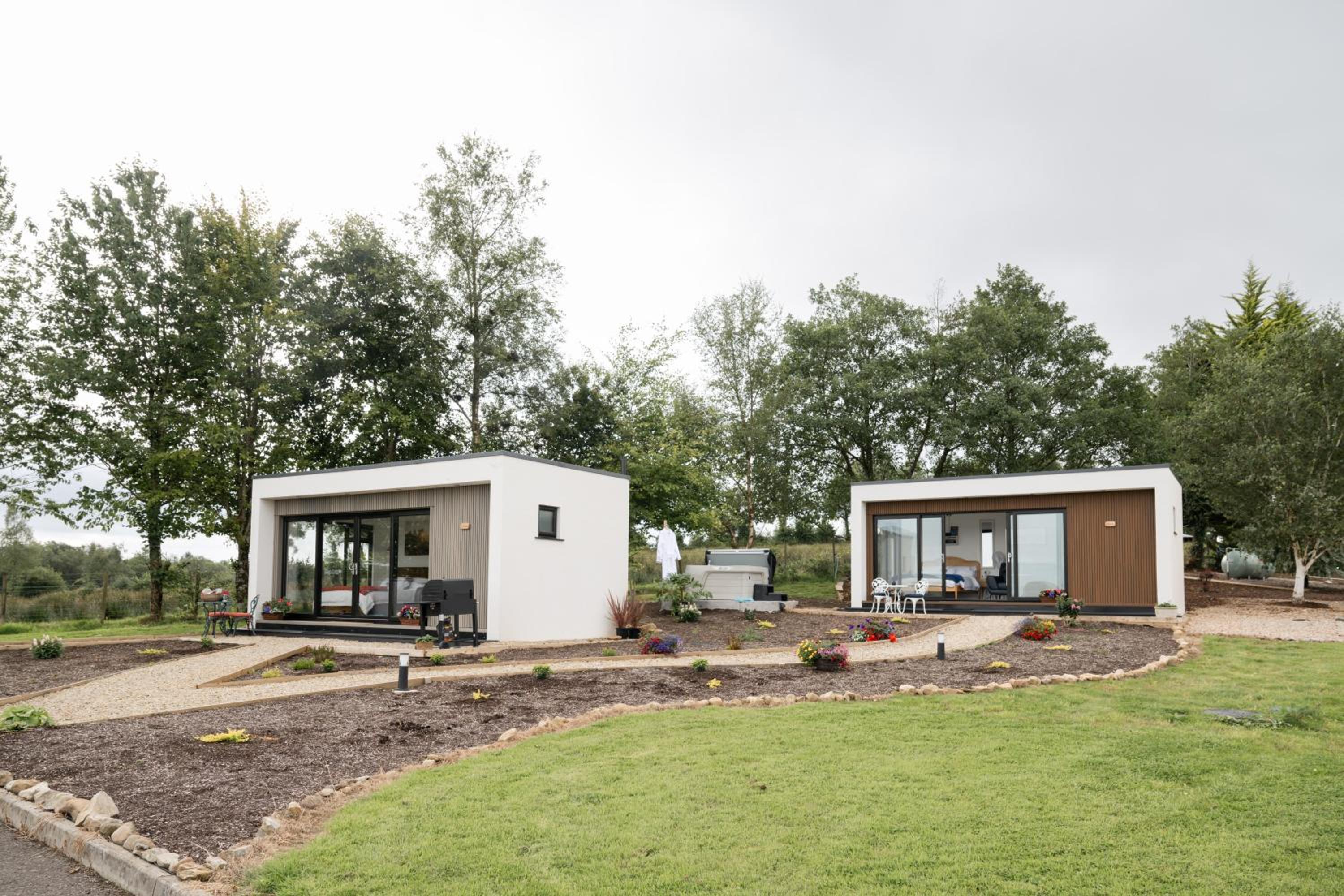 Hotel Lakescape - Waterfront Self- Catering Cabins