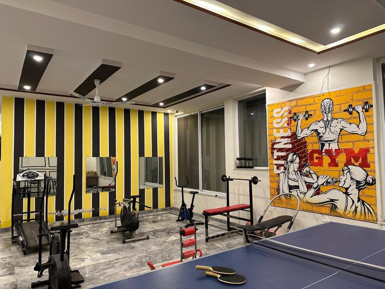 The Luxury Girls Hostel- LDA Avenue view 3
