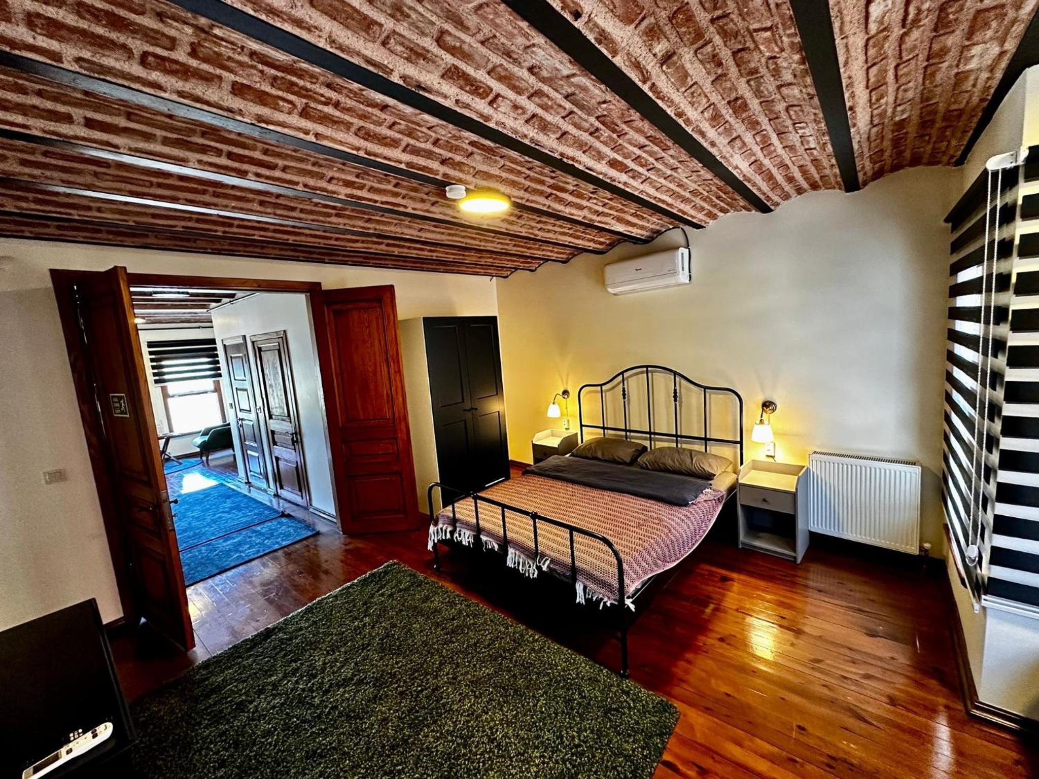 Faro Suites