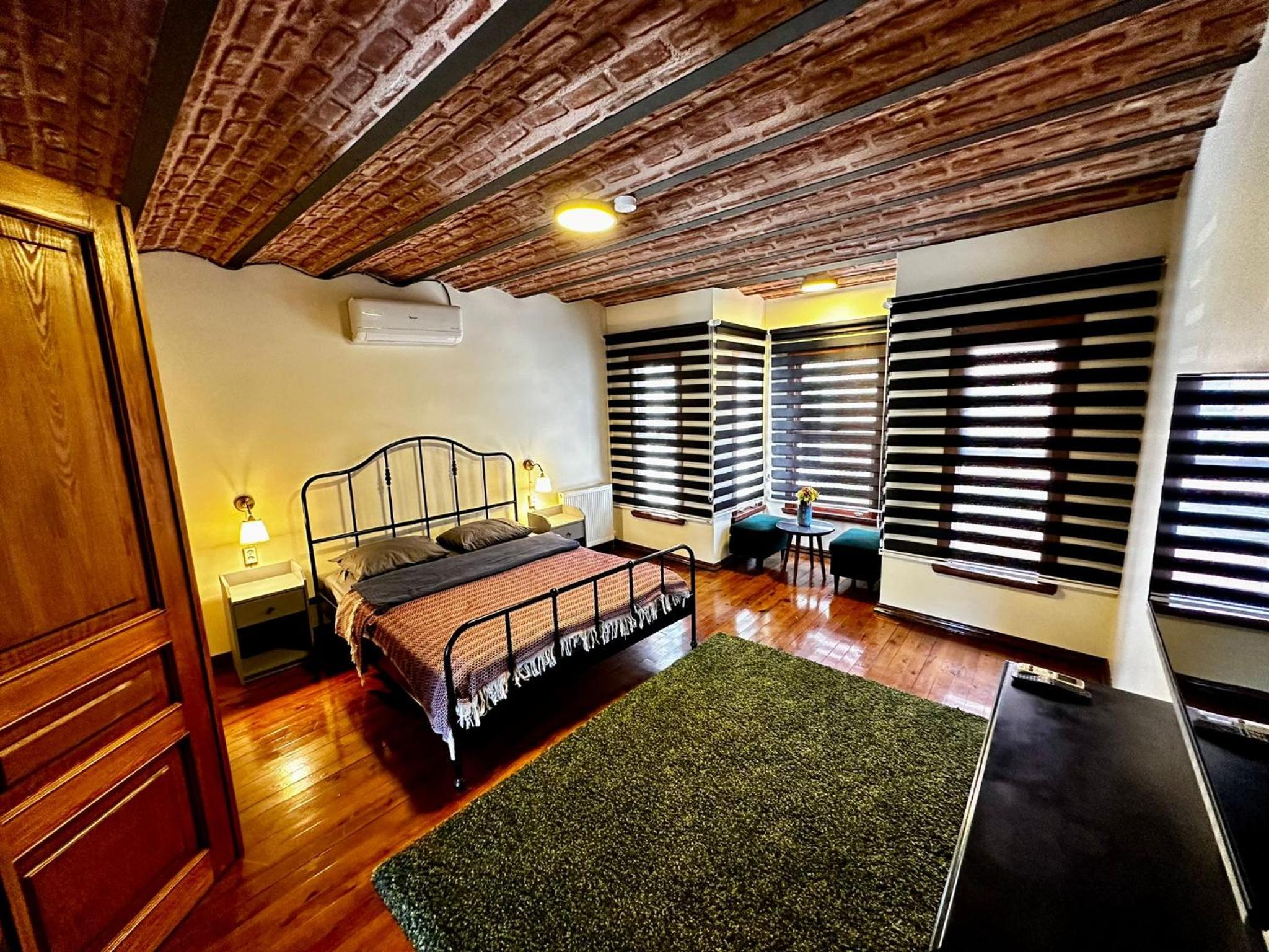 Faro Suites
