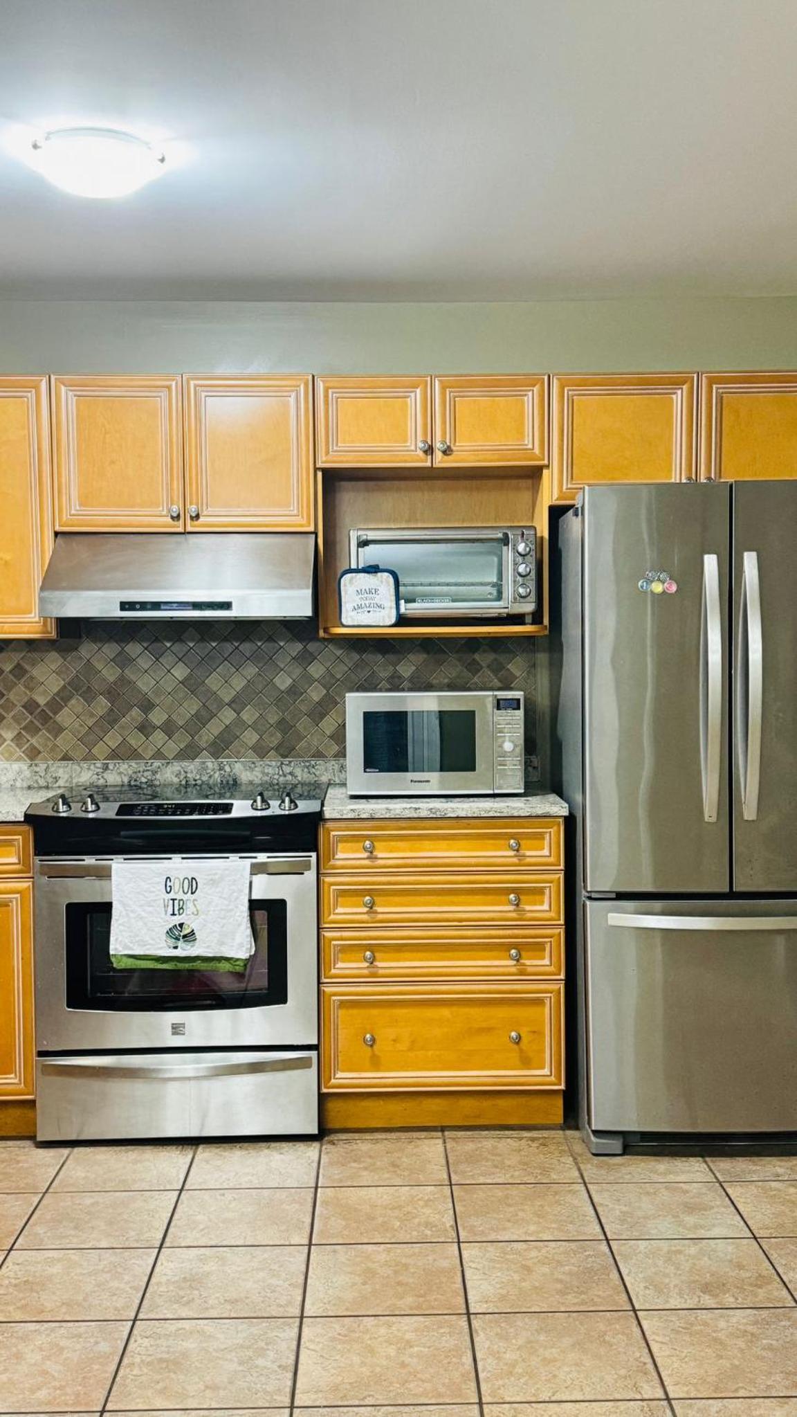 Spacious 4-Bedroom Home in Desirable Barrie Neighborhood
