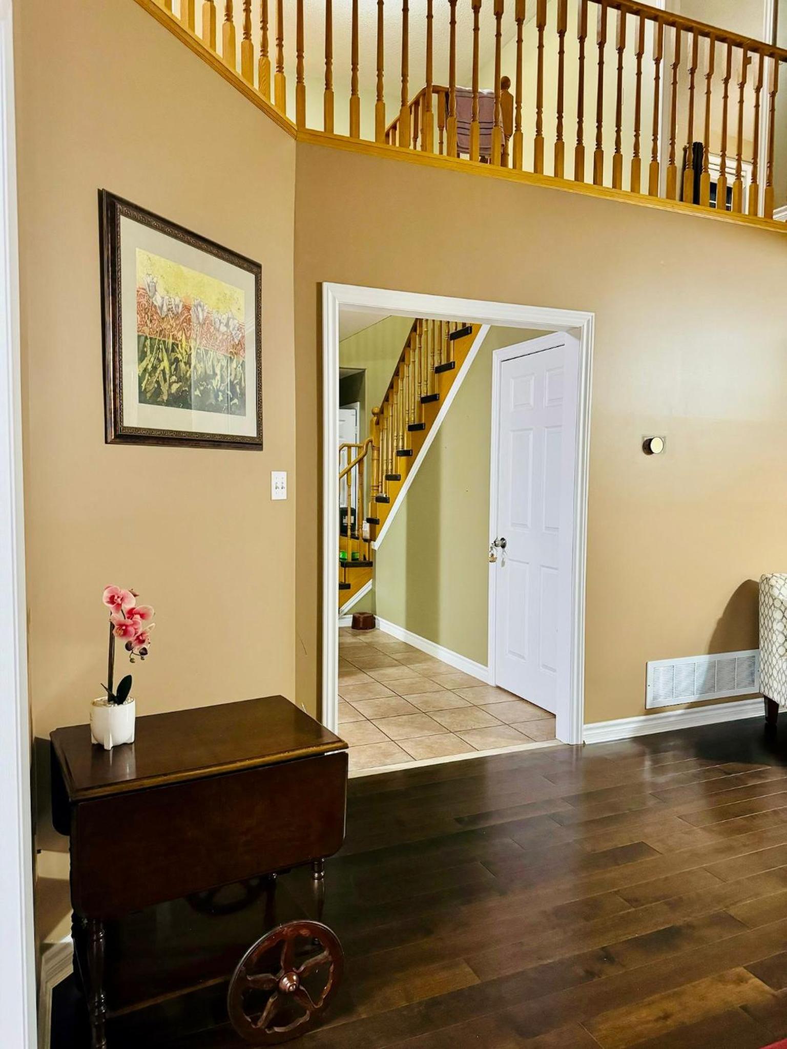 Spacious 4-Bedroom Home in Desirable Barrie Neighborhood