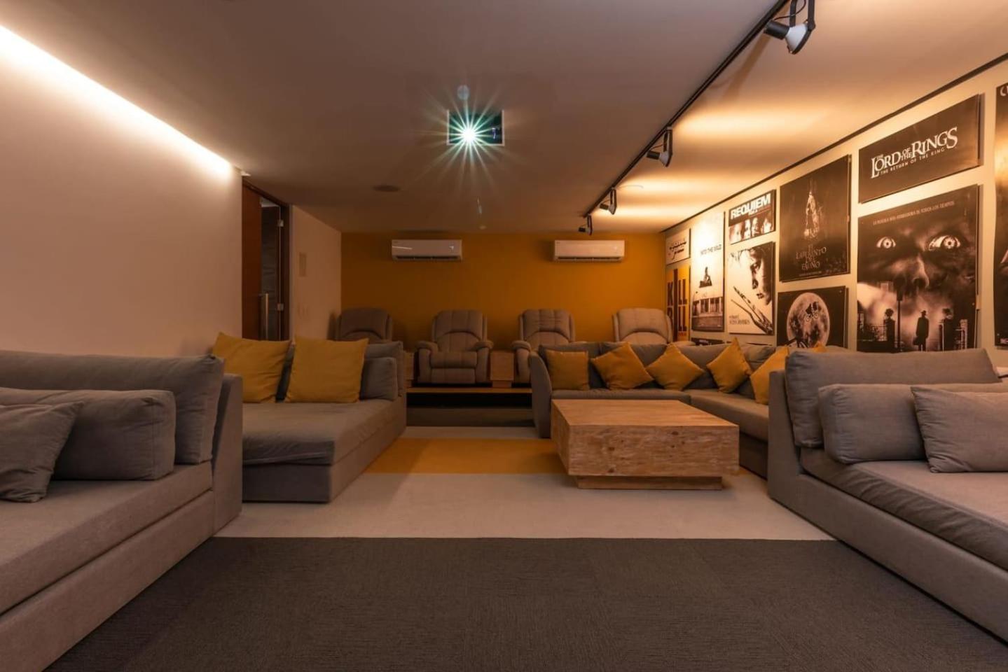 lounge