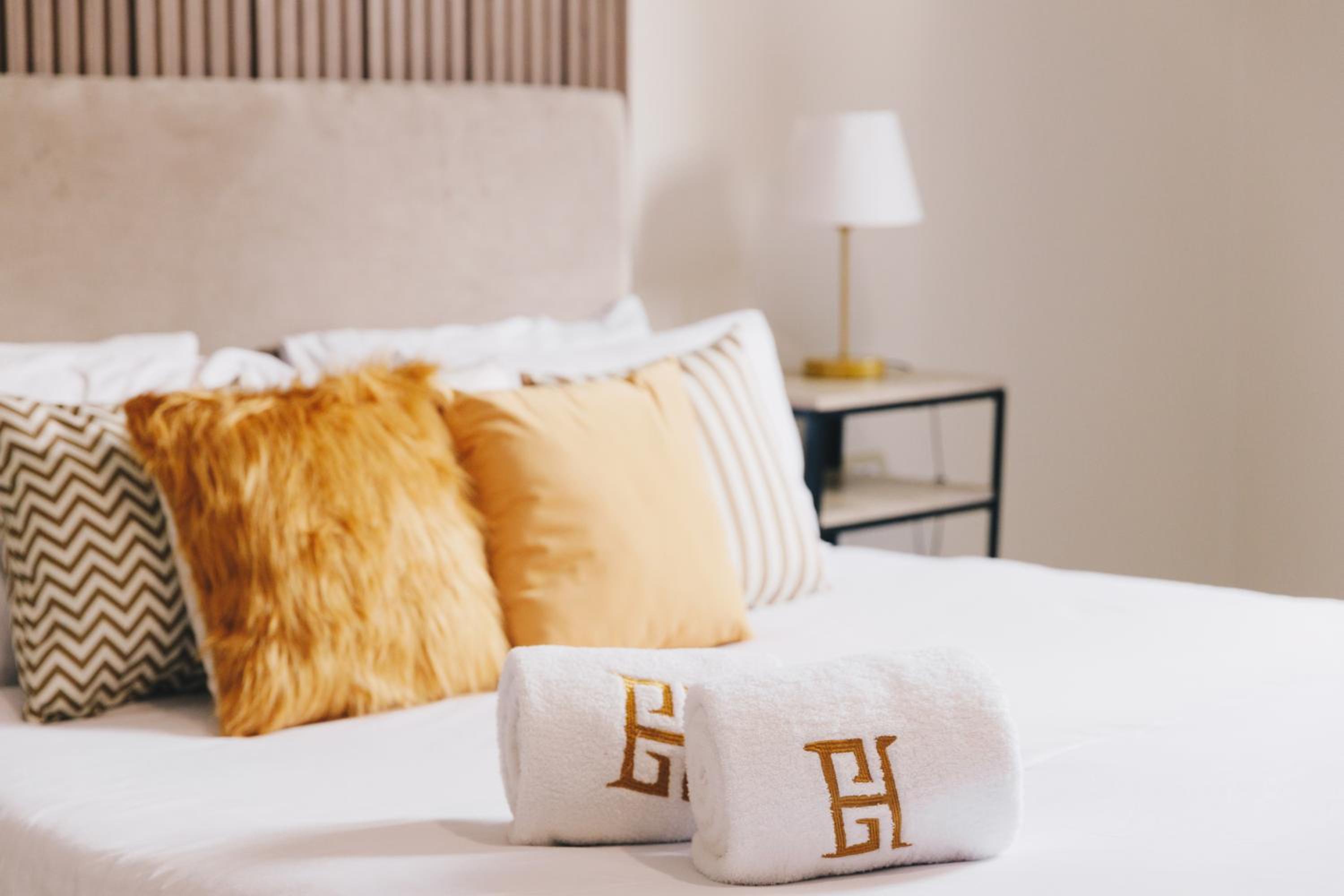 VIDA by Elegant Hospitality - near malls