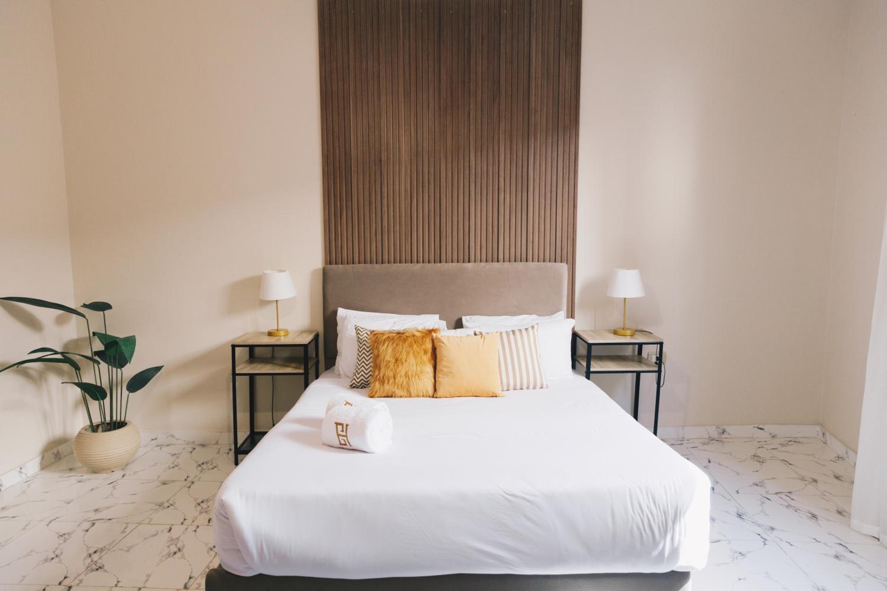 VIDA by Elegant Hospitality - near malls