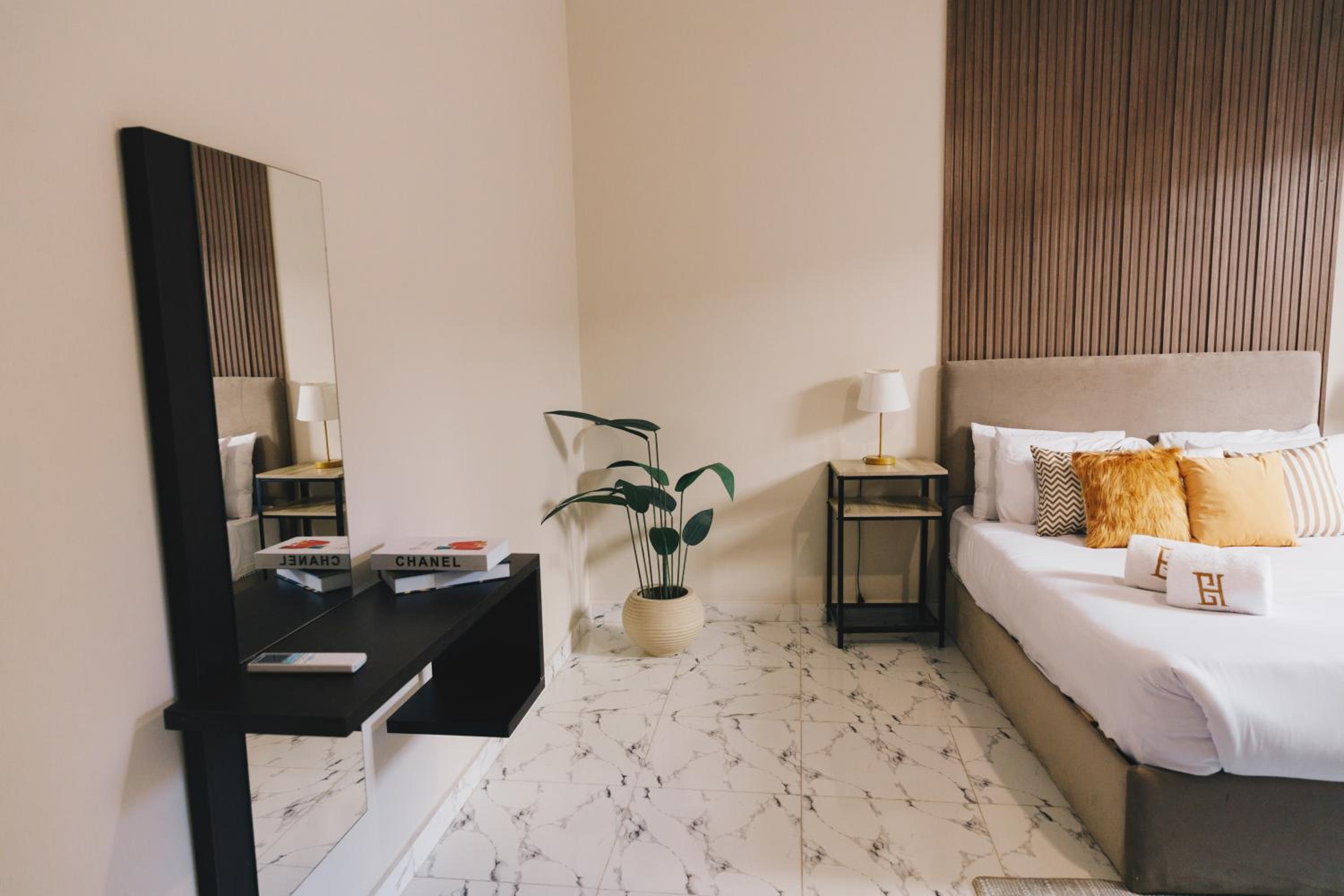 VIDA by Elegant Hospitality - near malls