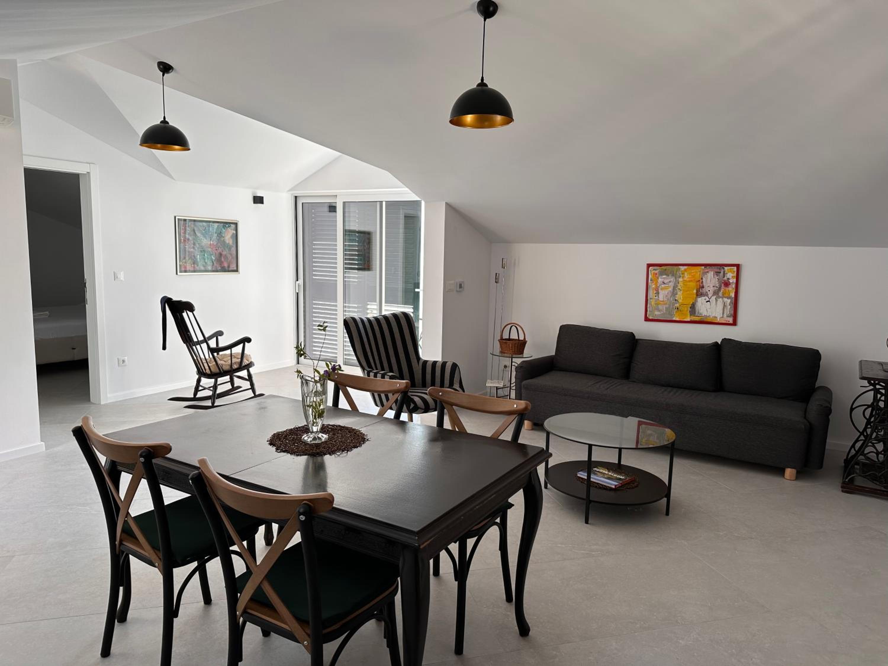 Quince Luxury Apartment view 4