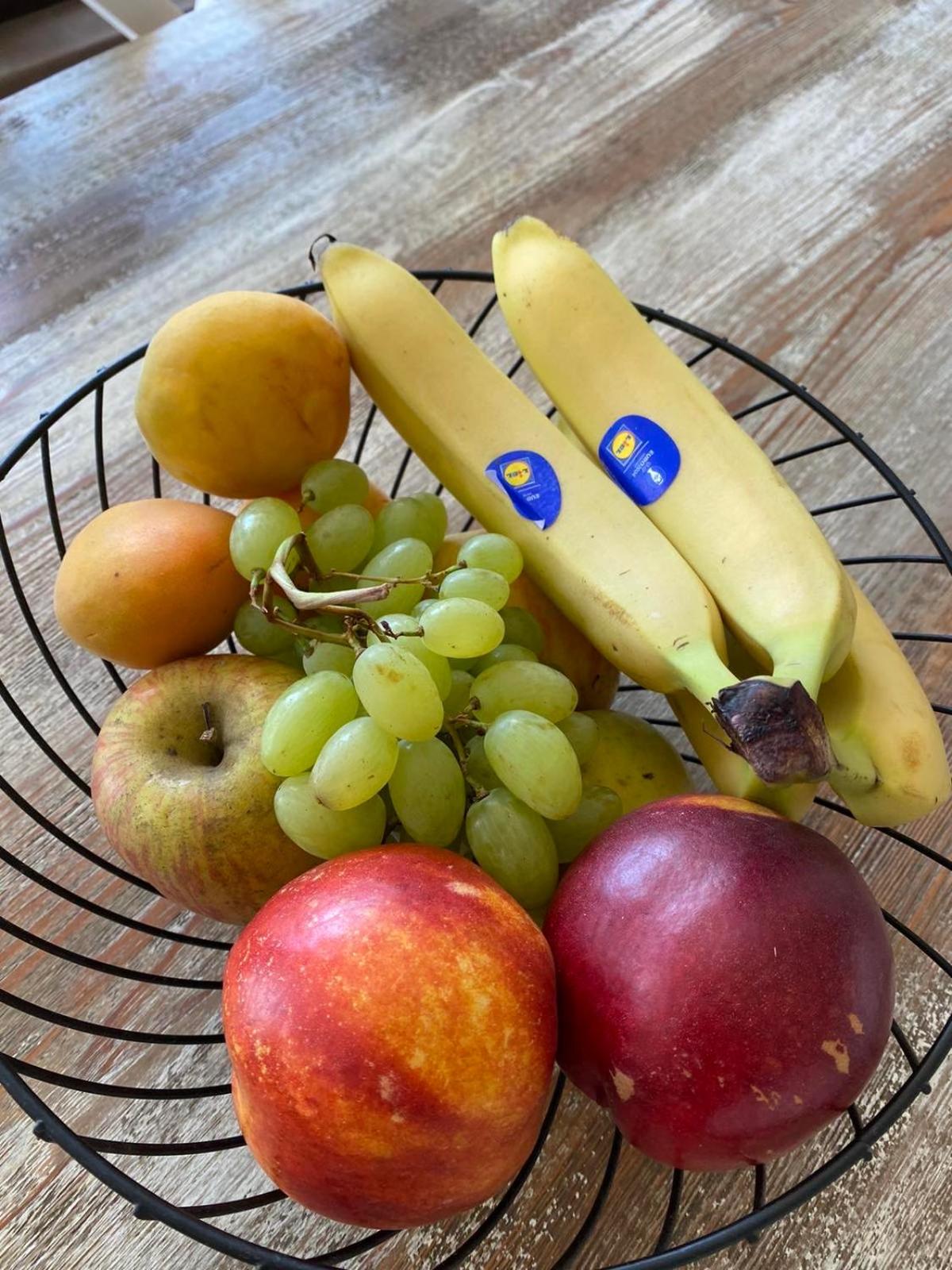 Sea Garden Apartment, excellent location with free parking