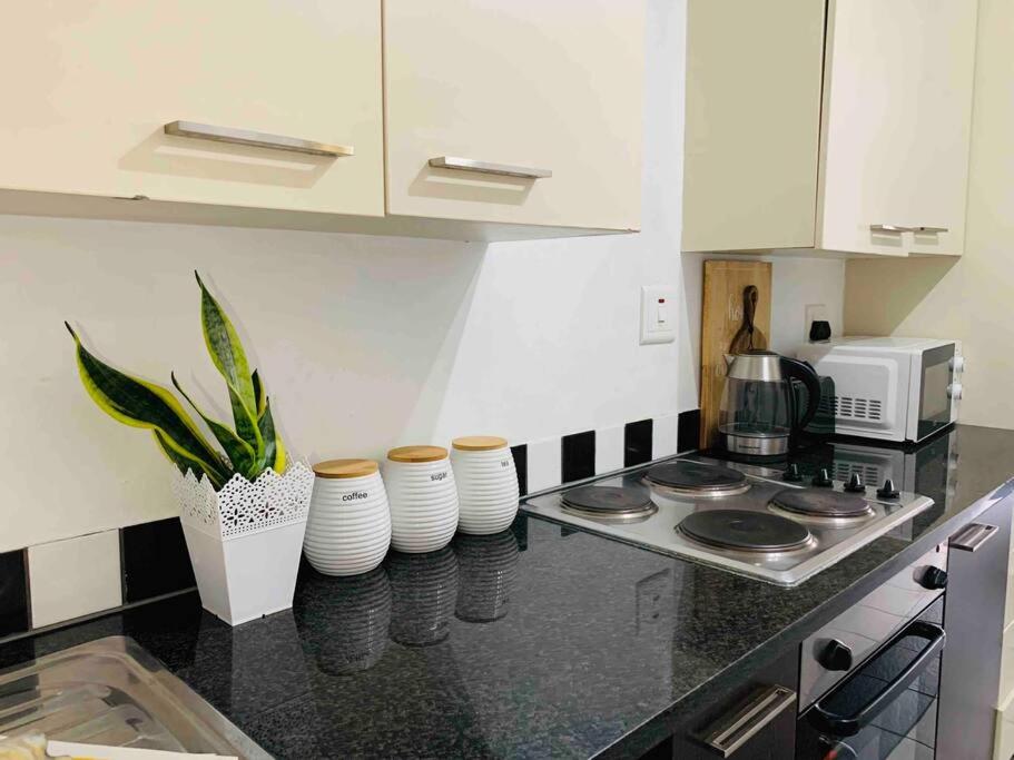 Stunning 1-bedroom self check-in condo with pool view 5