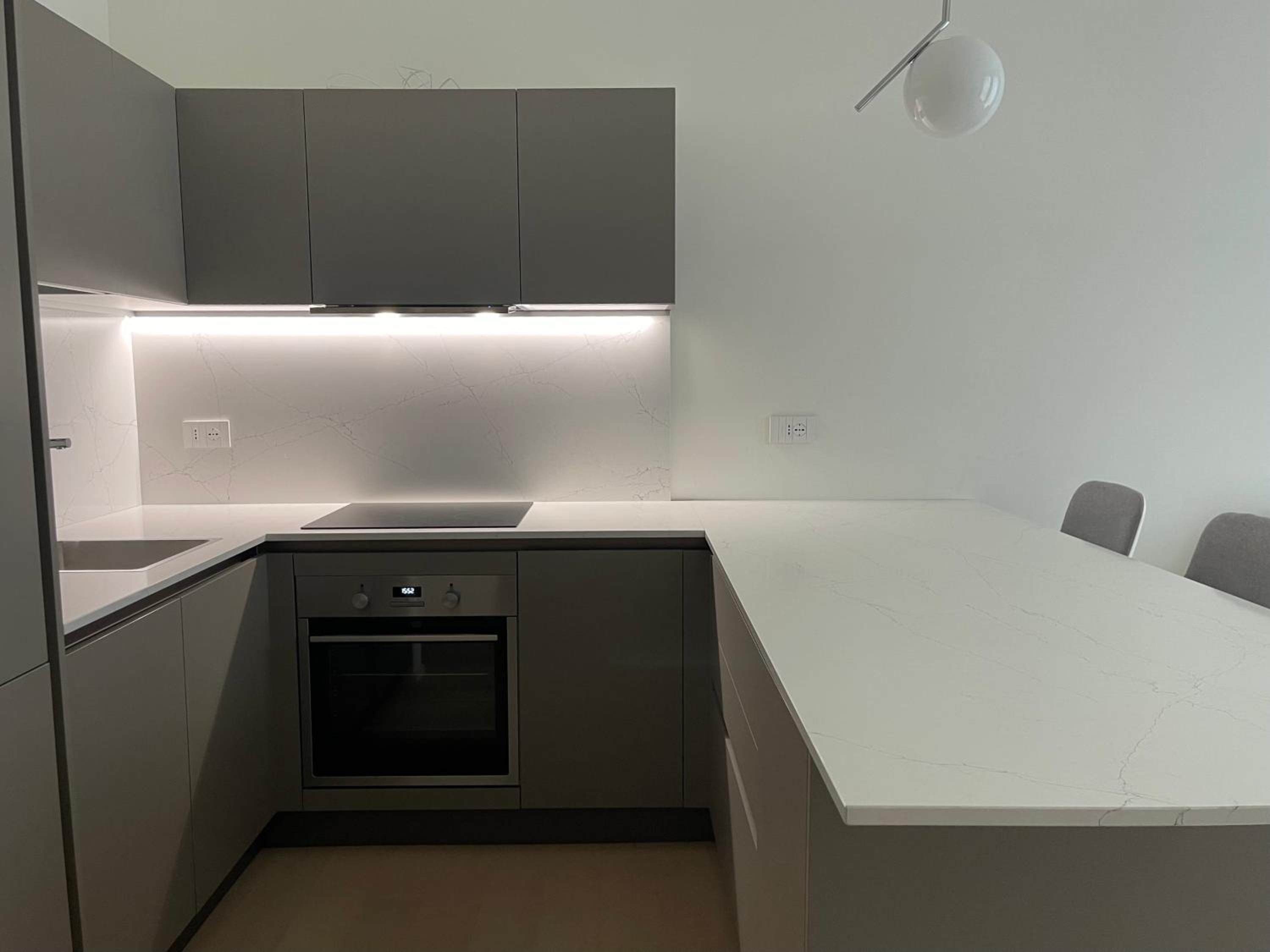 Modern onebedroom 2nd floor - Mirable PM
