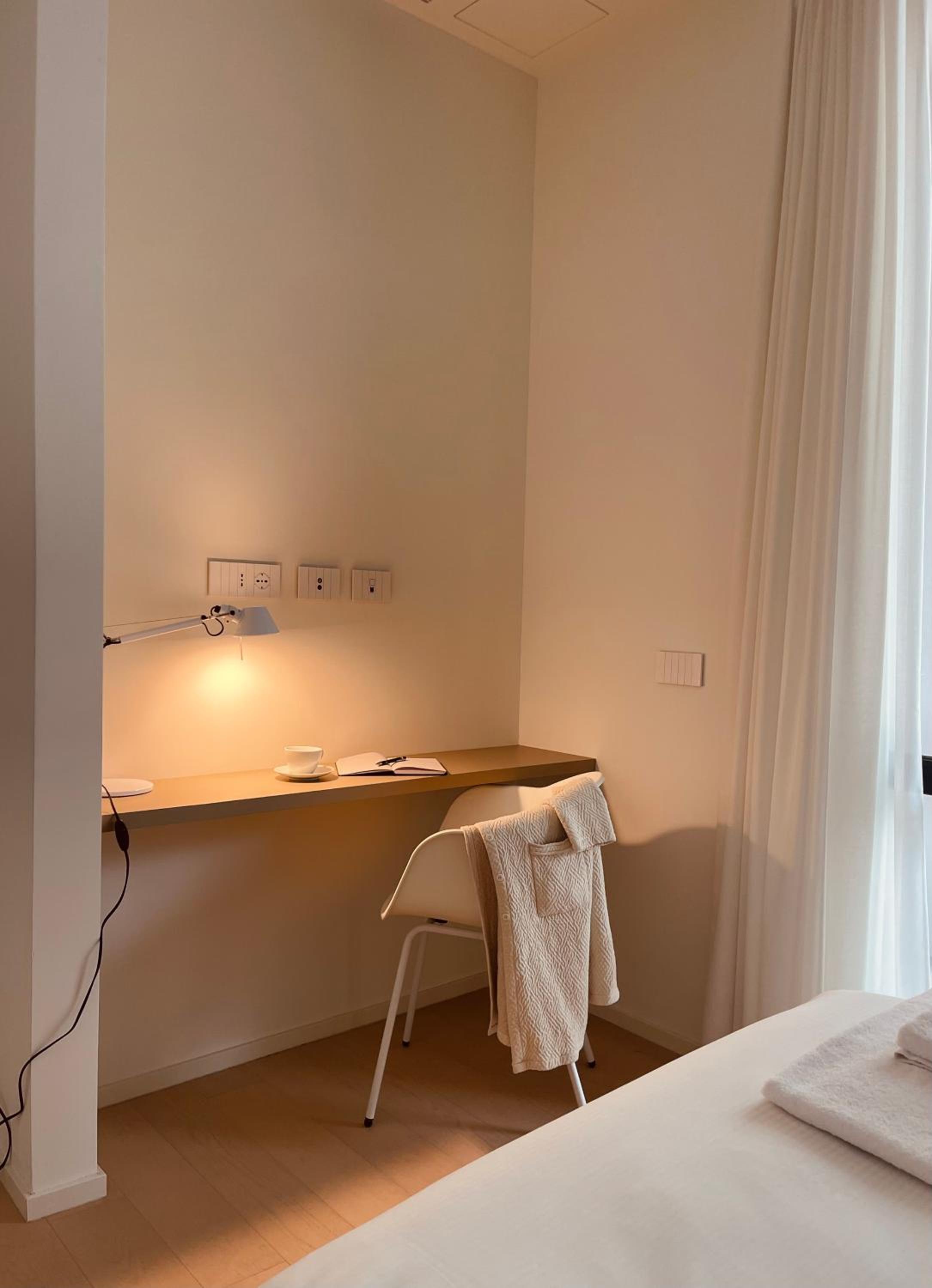 Modern onebedroom 2nd floor - Mirable PM