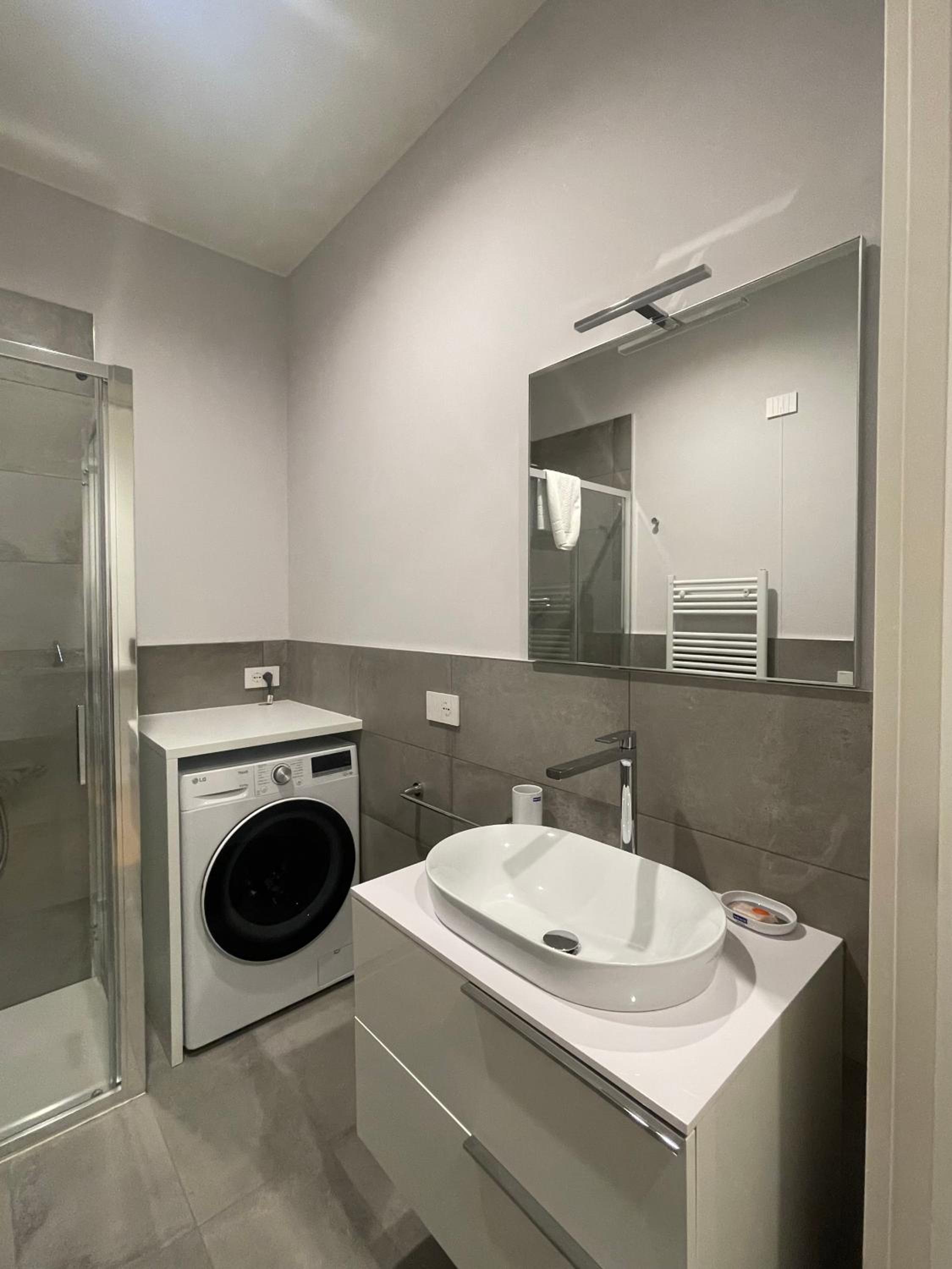 Modern onebedroom 2nd floor - Mirable PM