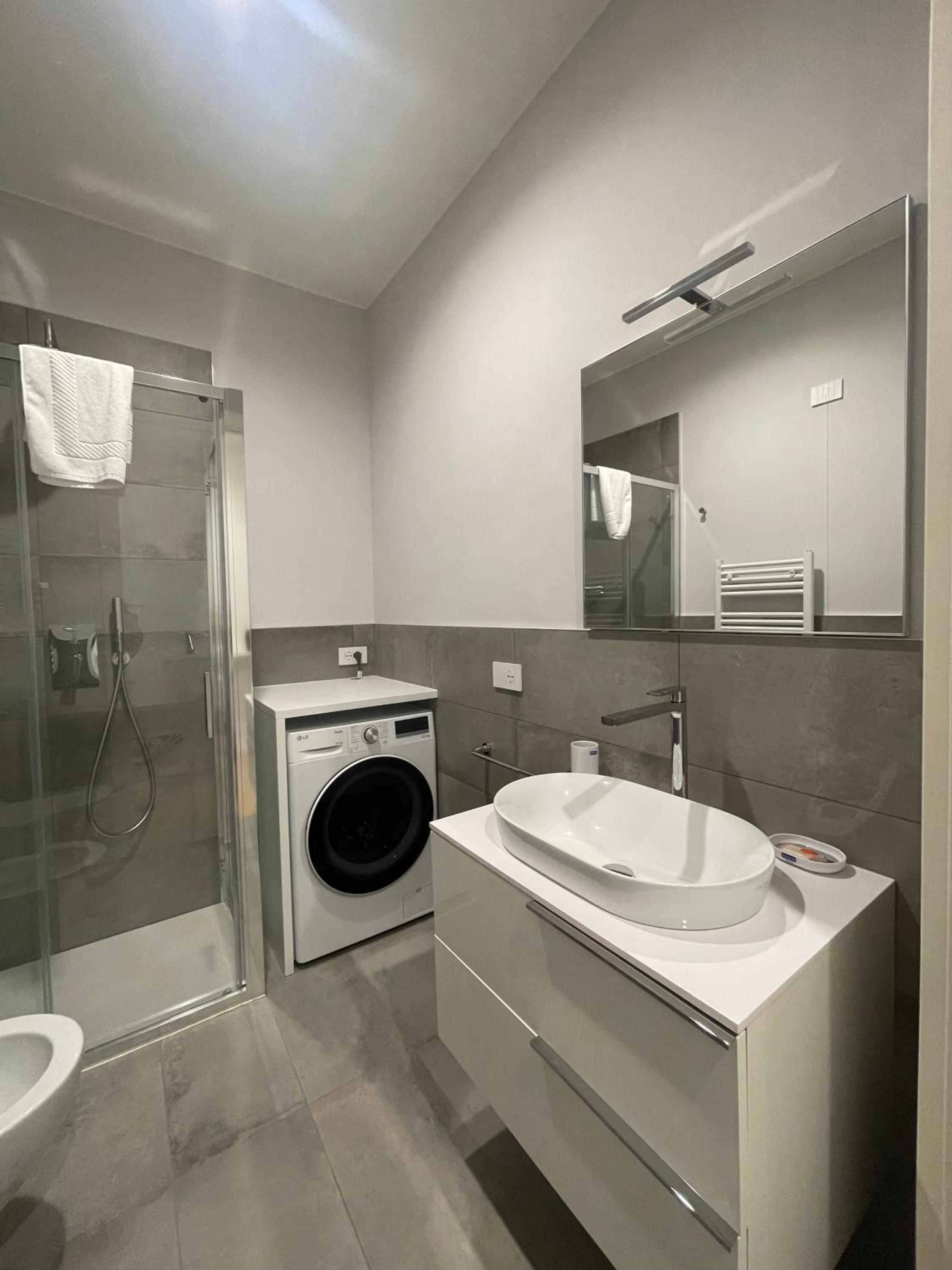 Modern onebedroom 2nd floor - Mirable PM