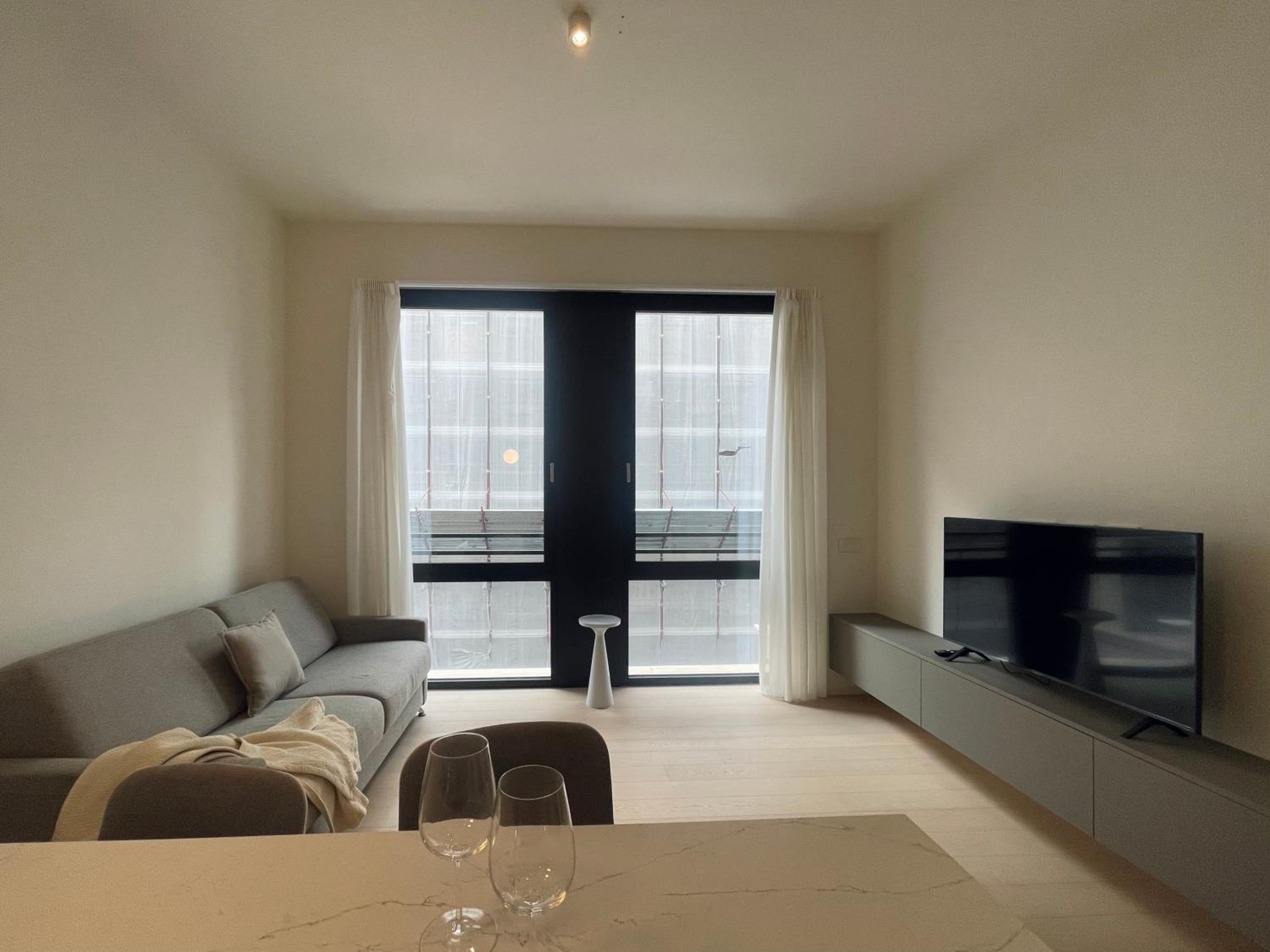 Modern onebedroom 2nd floor - Mirable PM