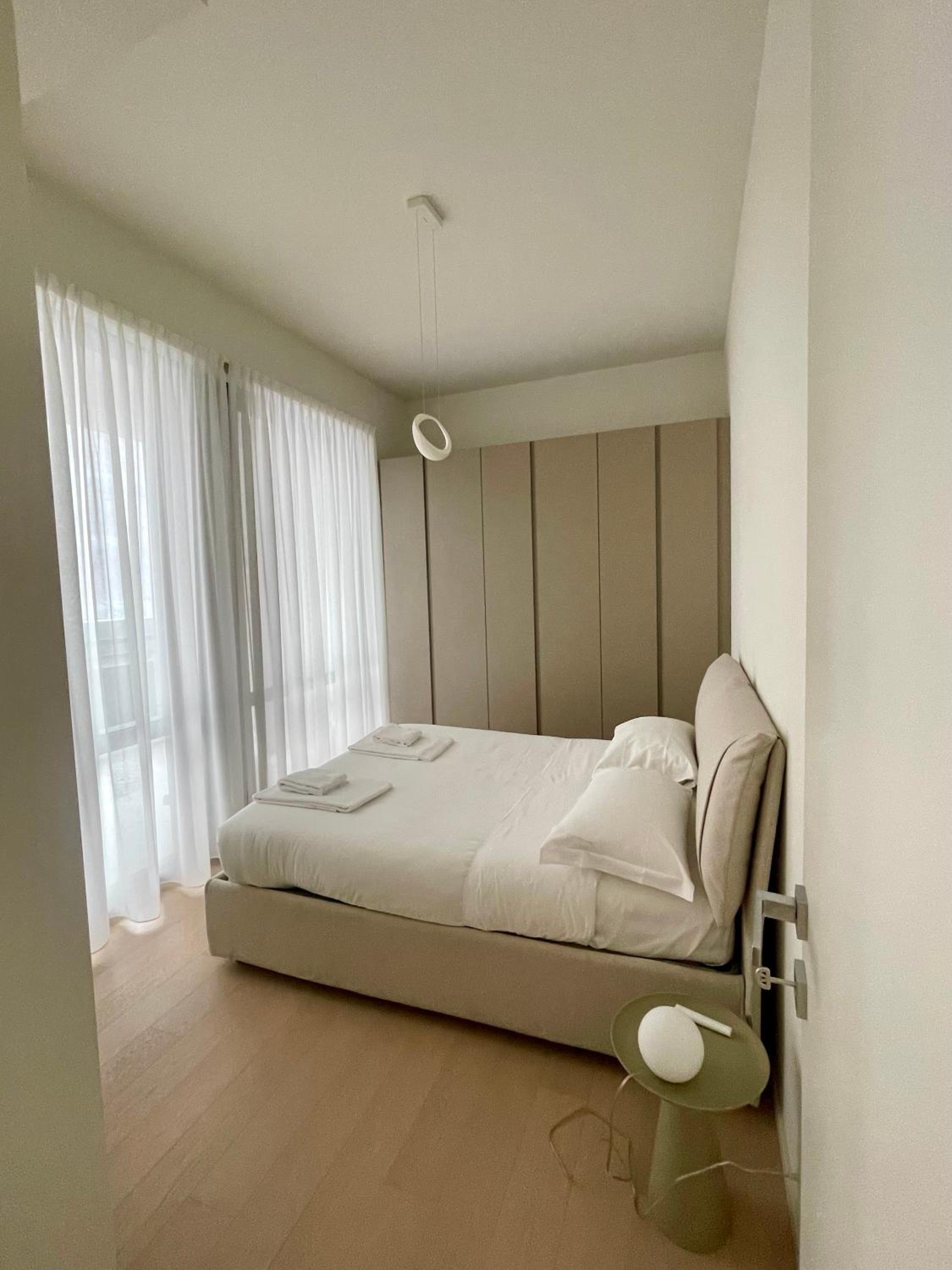 Modern onebedroom 2nd floor - Mirable PM