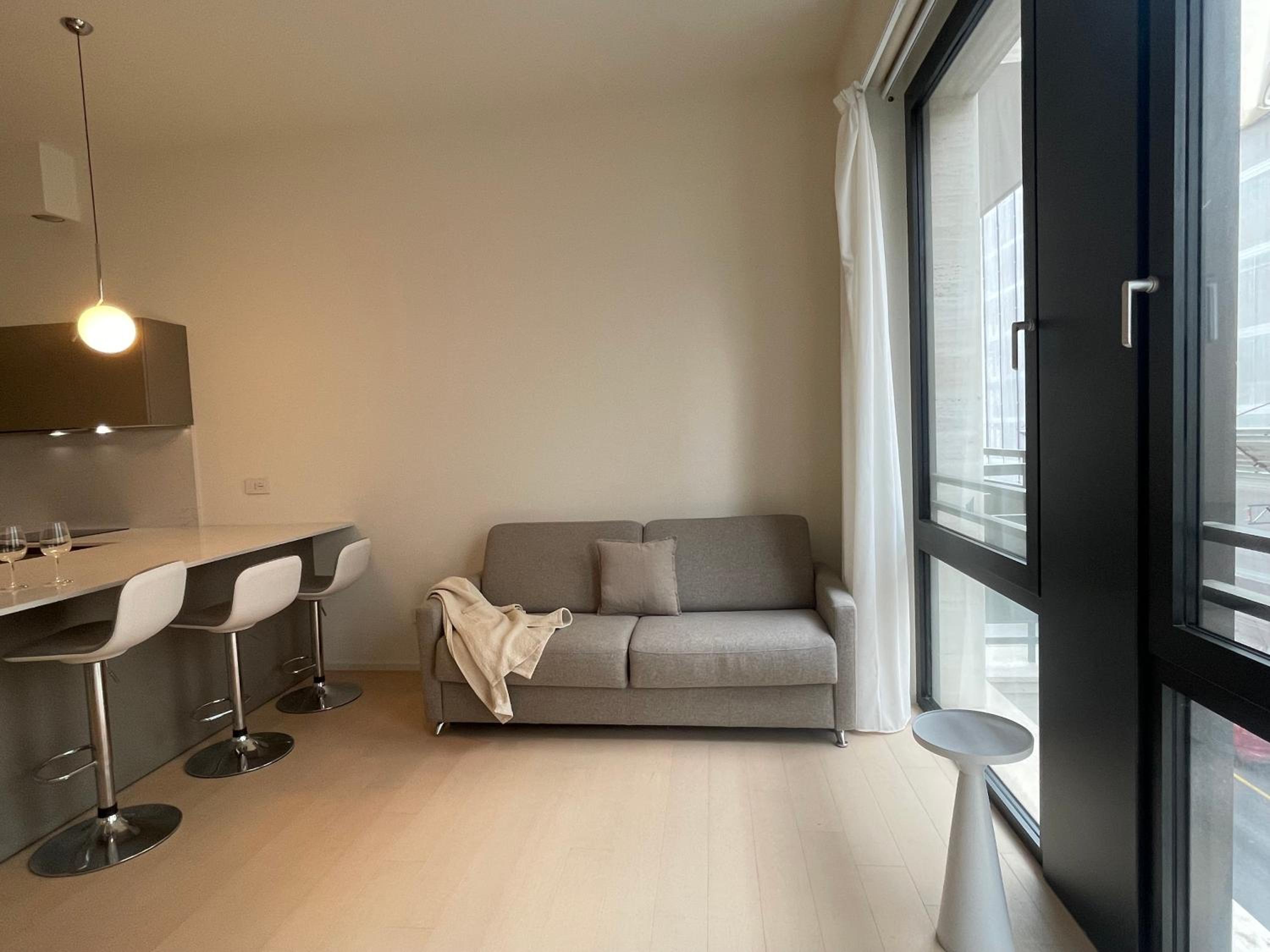 Modern onebedroom 2nd floor - Mirable PM