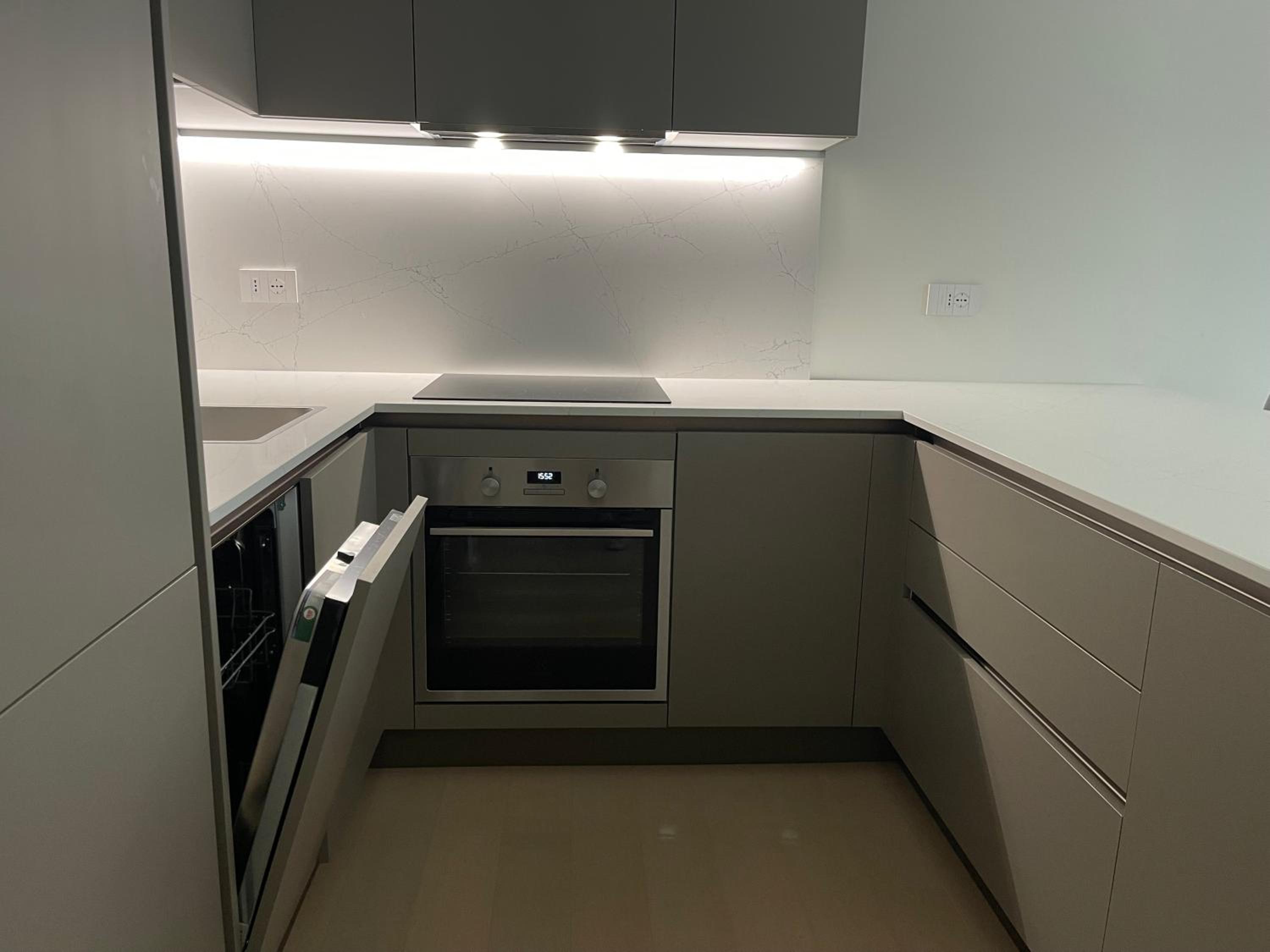 Modern onebedroom 2nd floor - Mirable PM