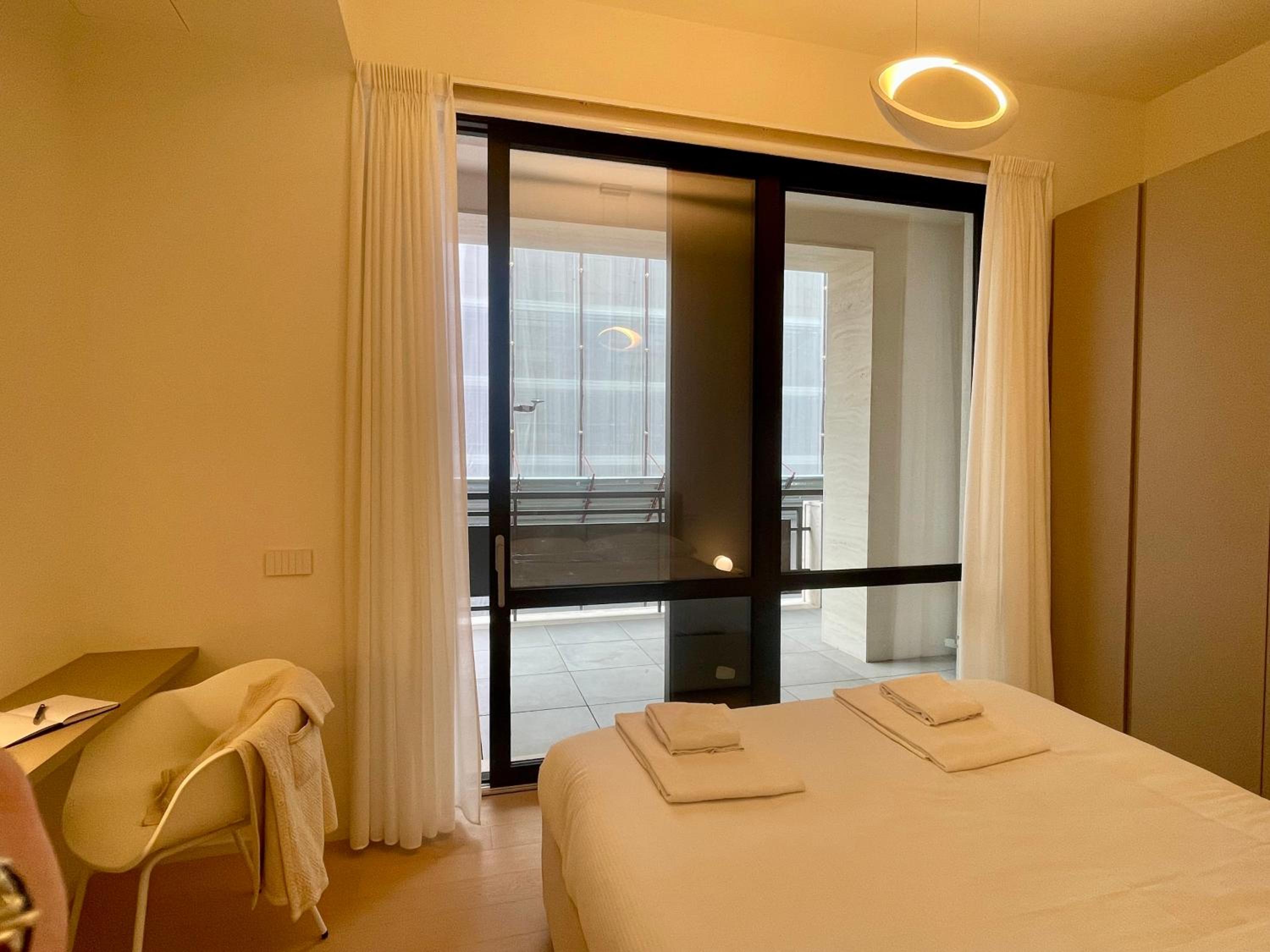 Modern onebedroom 2nd floor - Mirable PM