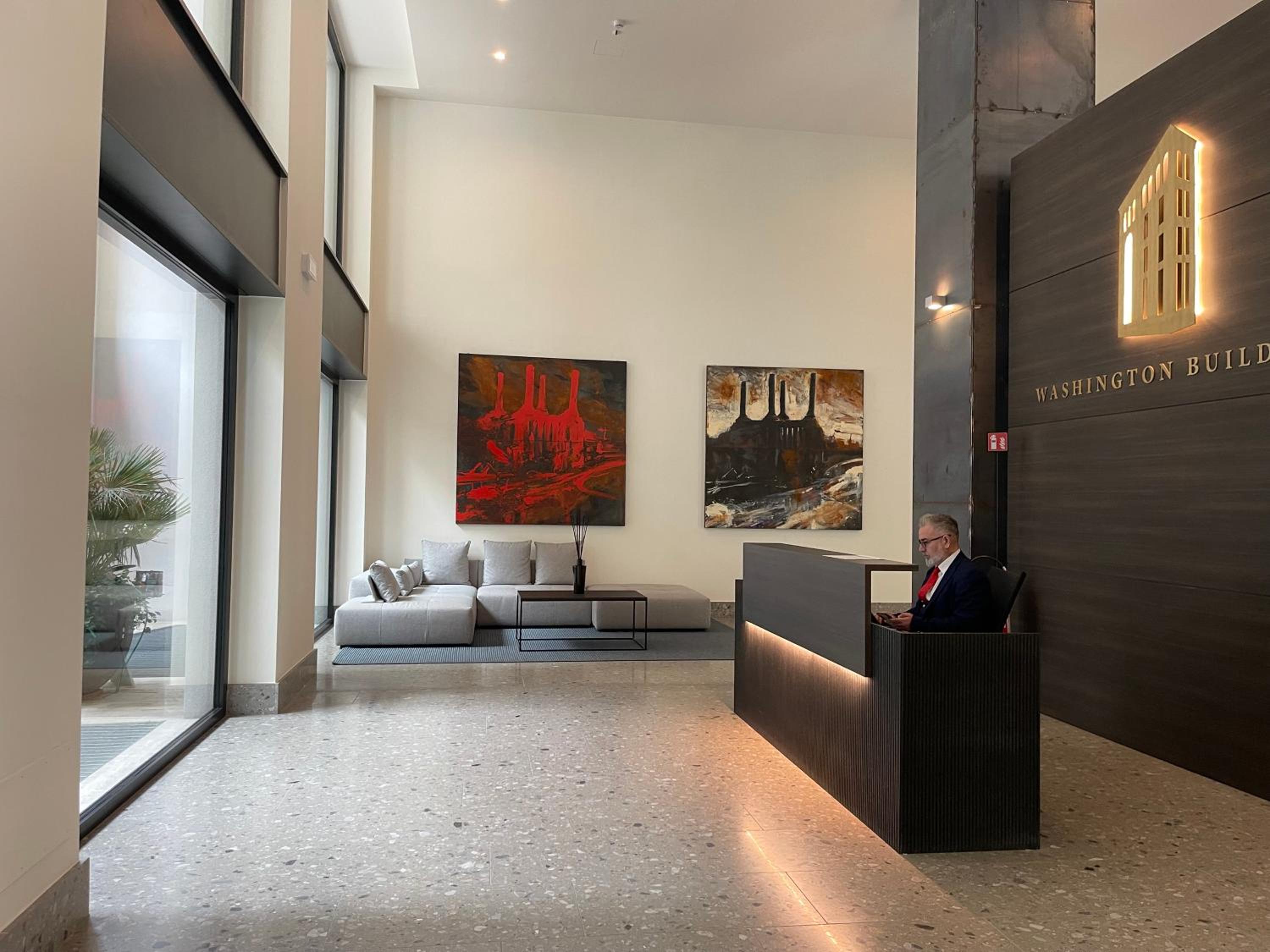 Modern onebedroom 2nd floor - Mirable PM